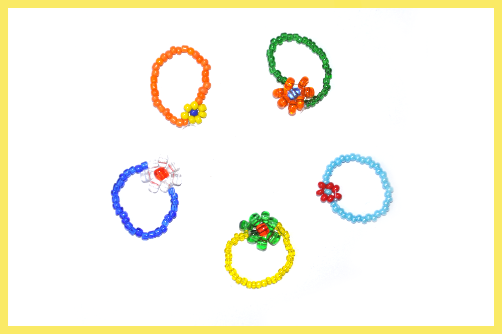 Blanc, Rouge & Bleu / Jaune, Bleu & Orange / Orange, Bleu & Vert / Rouge & Bleu clair / Vert, Jaune & Rouge