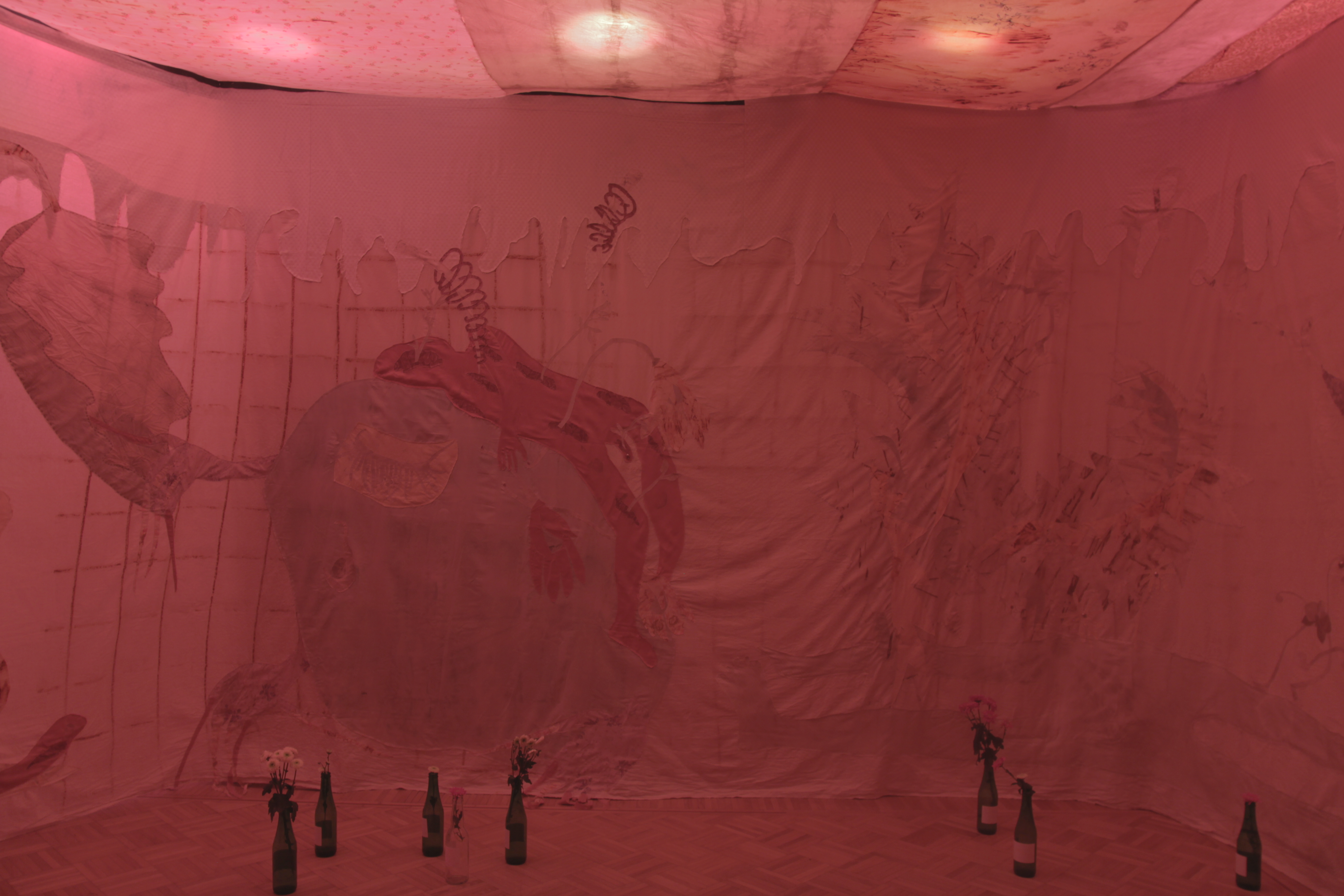 Anna Reutinger & Garance Wullschleger, Morte Liiiiiiiffeeeeeee, still naaaaaattuuuuree, Galleri Nef, 2021. Photo: Garance Wullschleger