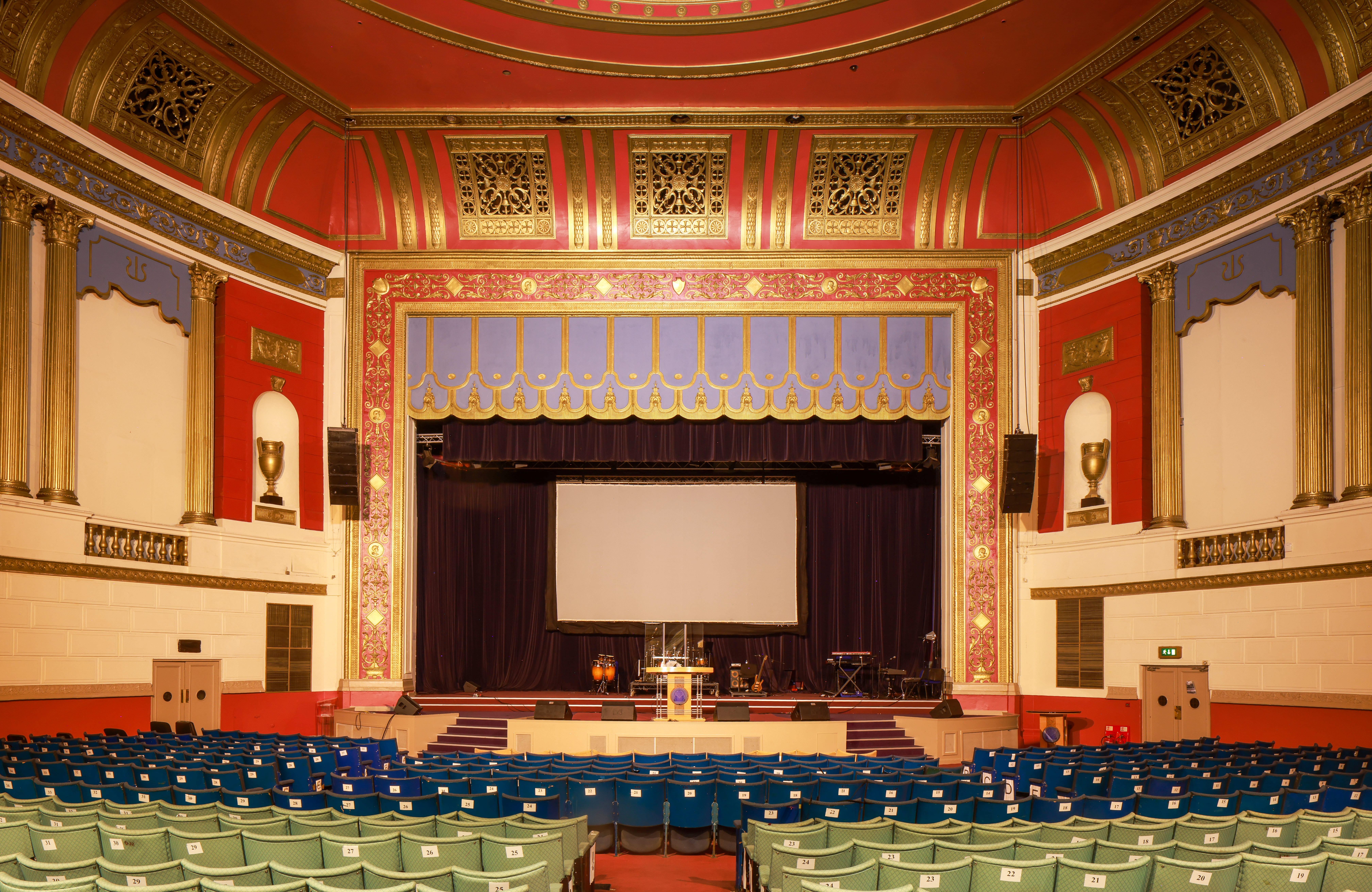 Auditorium Gracepoint Church, Former Carlton Cinema, 1930, Essex Road, Islington. Photo credit: Sirj Photography