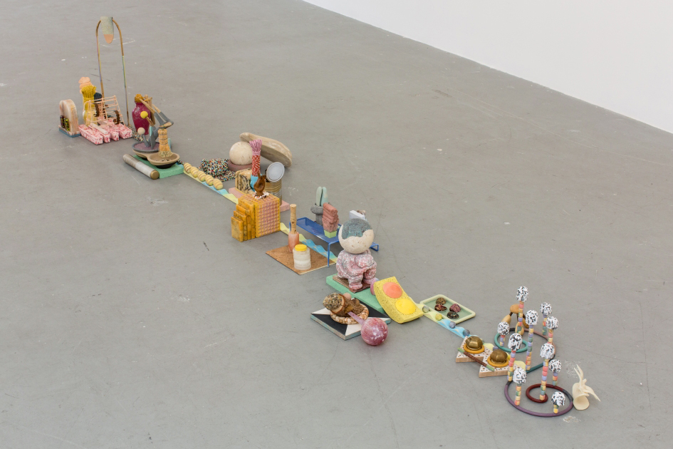 Pasturas Sin Título (después de Casasola), 2017 Mixed media 355 x 73 x 58cm