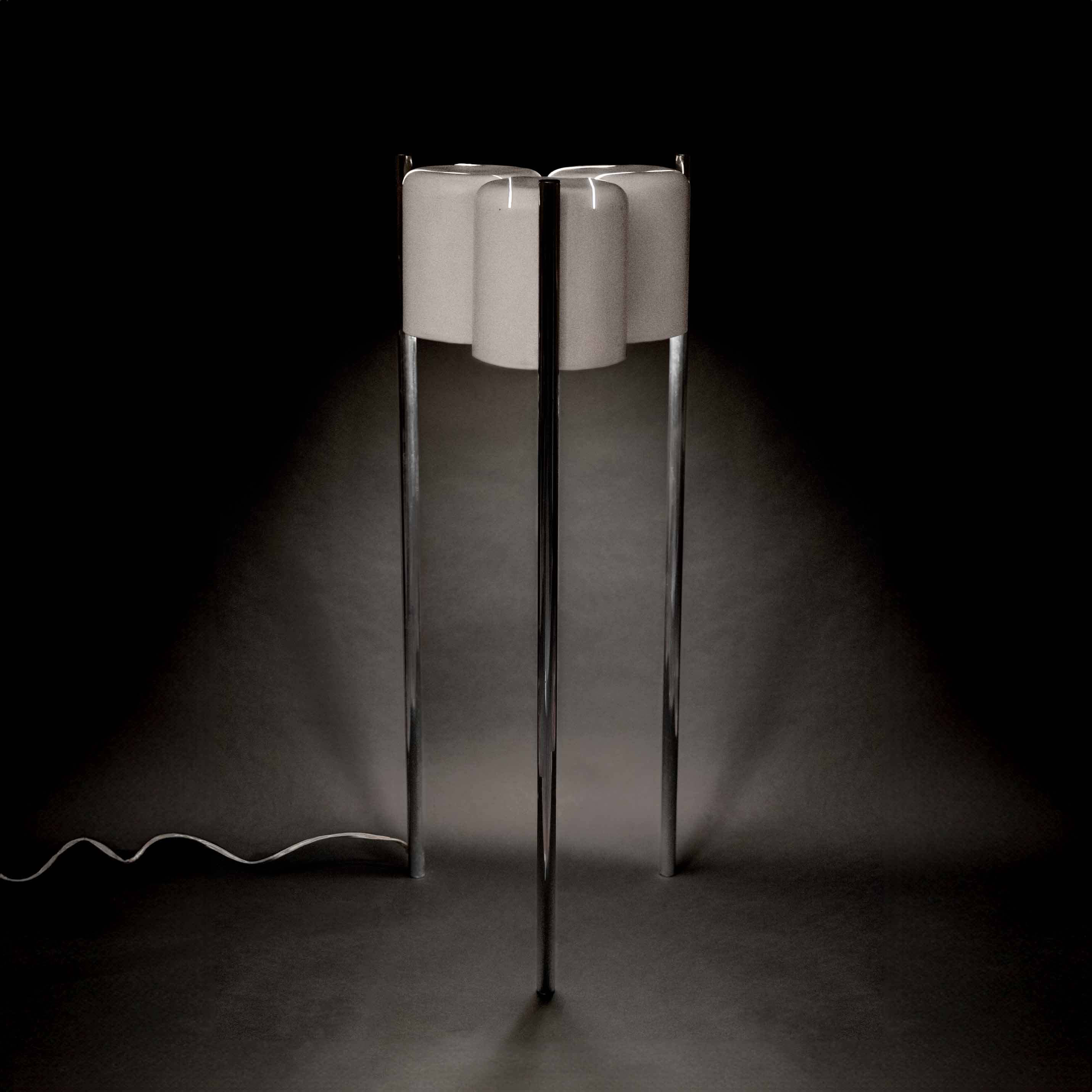 prototype neal small nessen tripod floor lamp chrome and white metal rare 1970s lamp for sale for rent sweeterfat New York City prop rentals