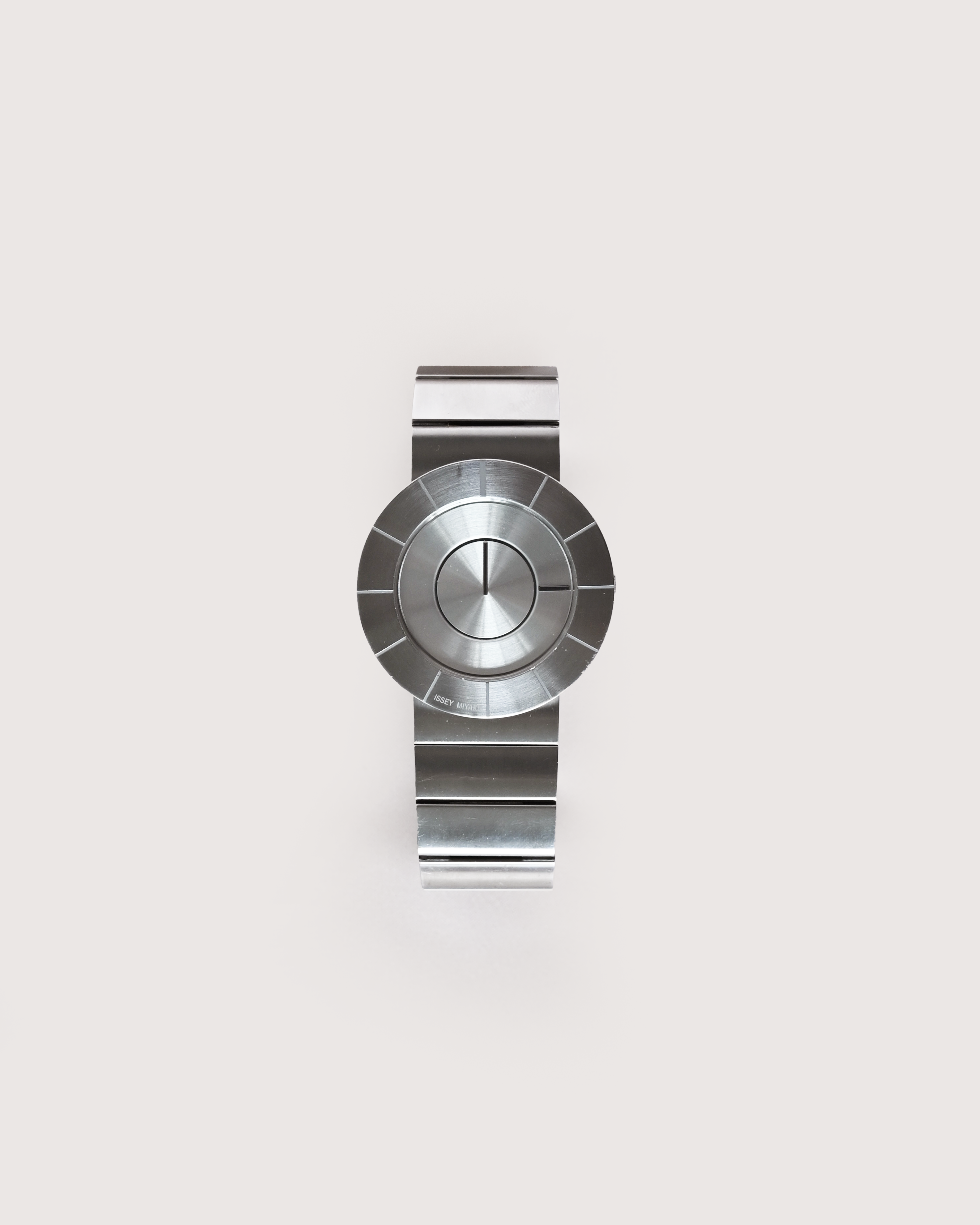 Tokujin Yoshioka - ISSEY MIYAKE Watch Project | Design Inspiration -  Industrial design / product design blog