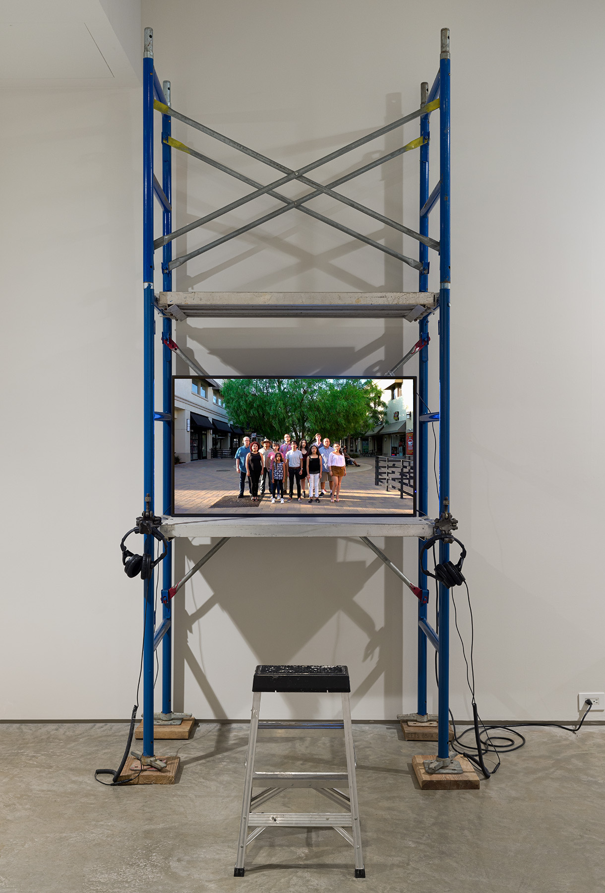 Angel Nevarez & Valerie Tevere, Layers of the City, 2019. 4K video, sound, scaffolding system, lyric sheet, 10 x 4 x 2 feet. Courtesy of the artists.Photo by Etienne Frossard.