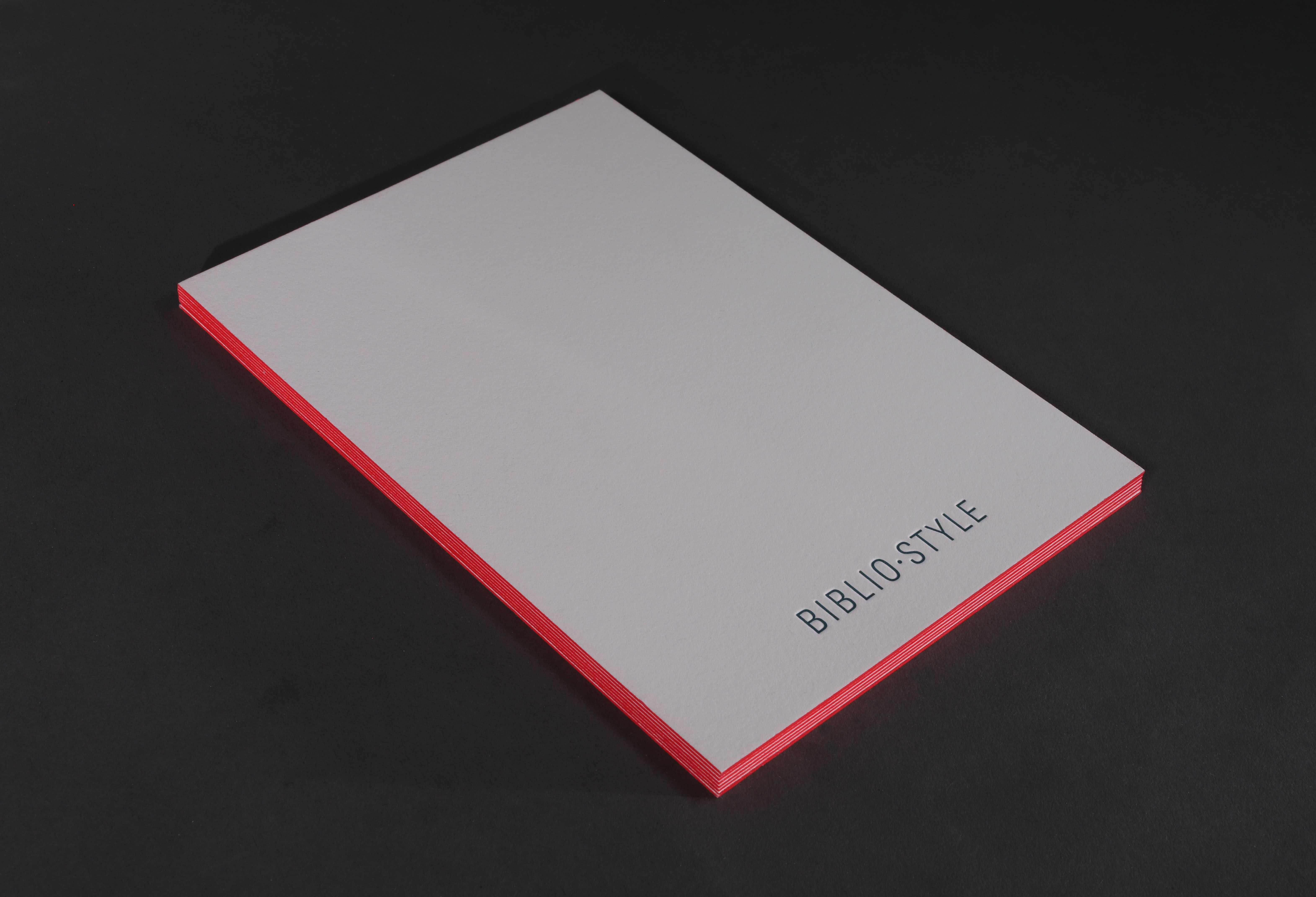 LETTERPRESS & EDGE COLORINGBiblio Style notecards