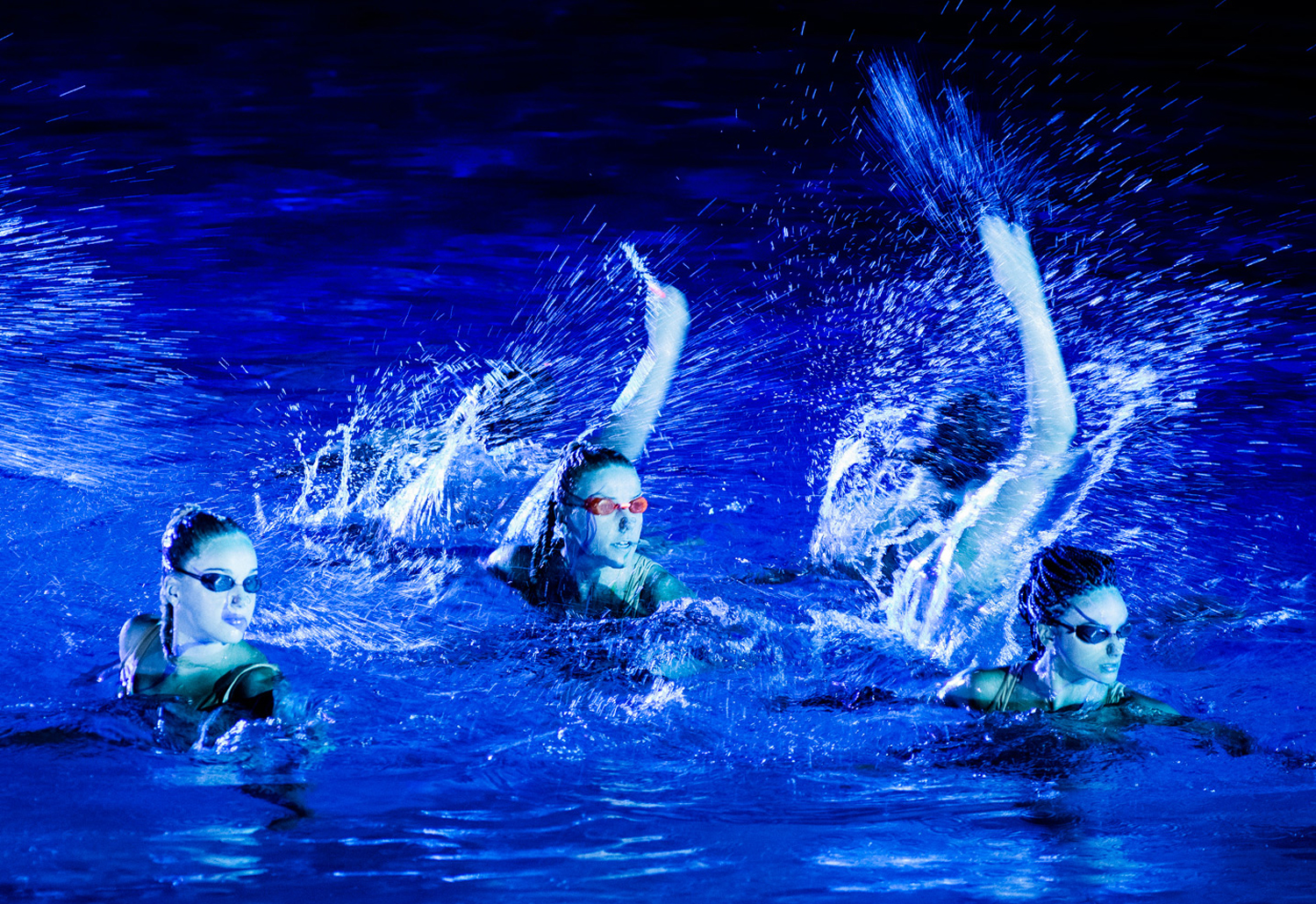 DRAGON, REST YOUR HEAD ON THE SEABED