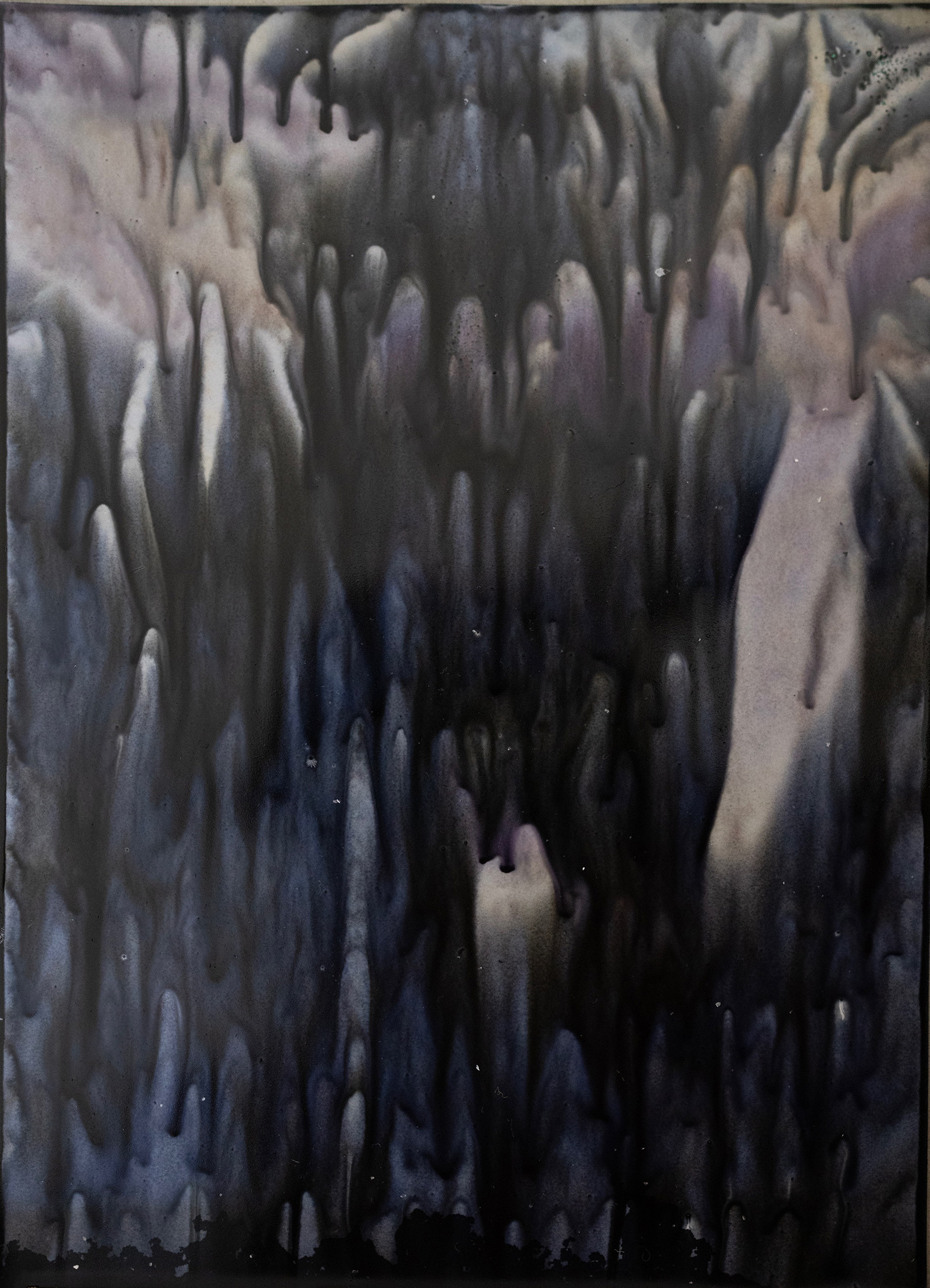 © Ilanit ILLOUZ Racine et pouzzolane noire III, 2024