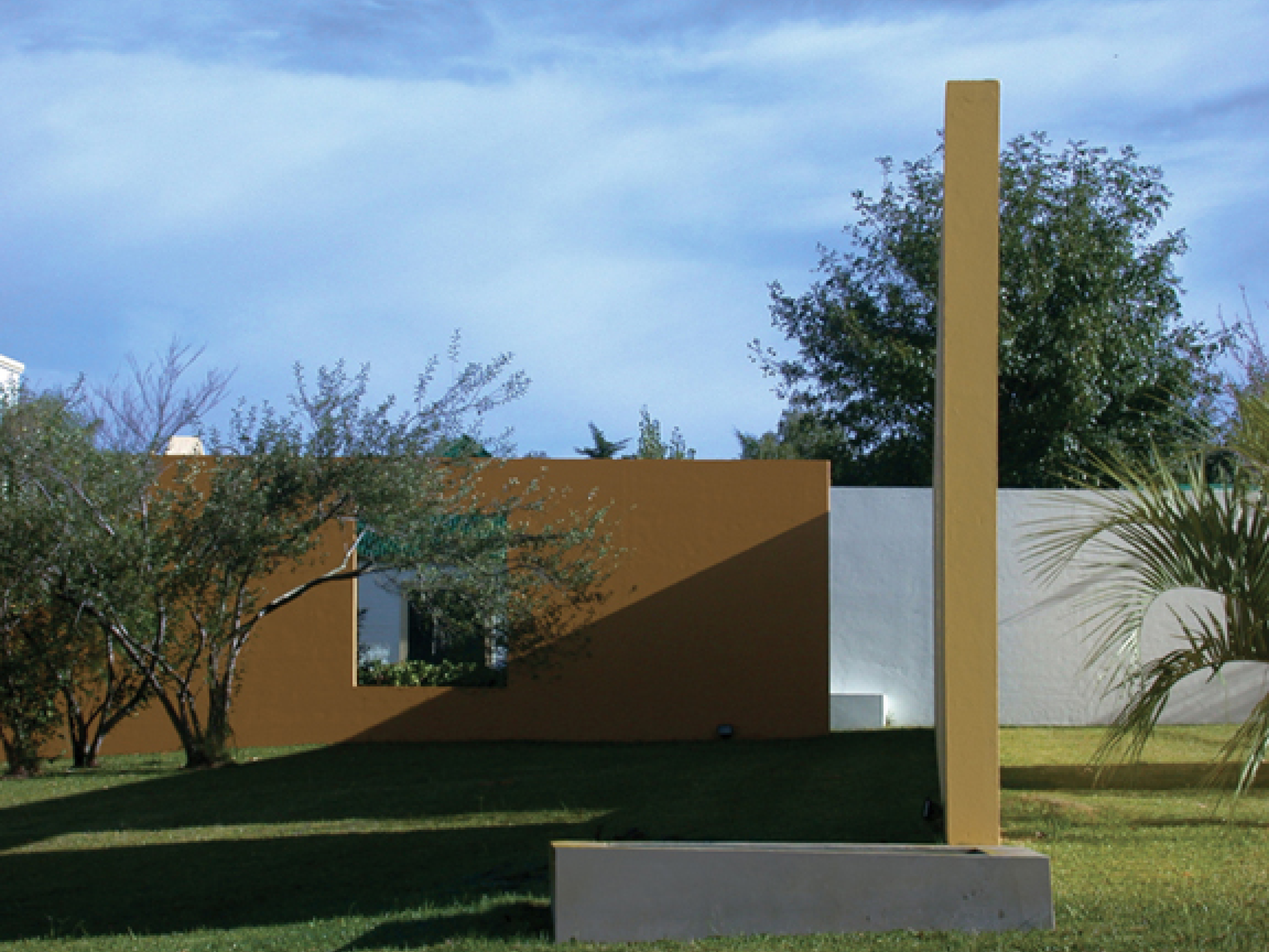 Green courtyards and walls