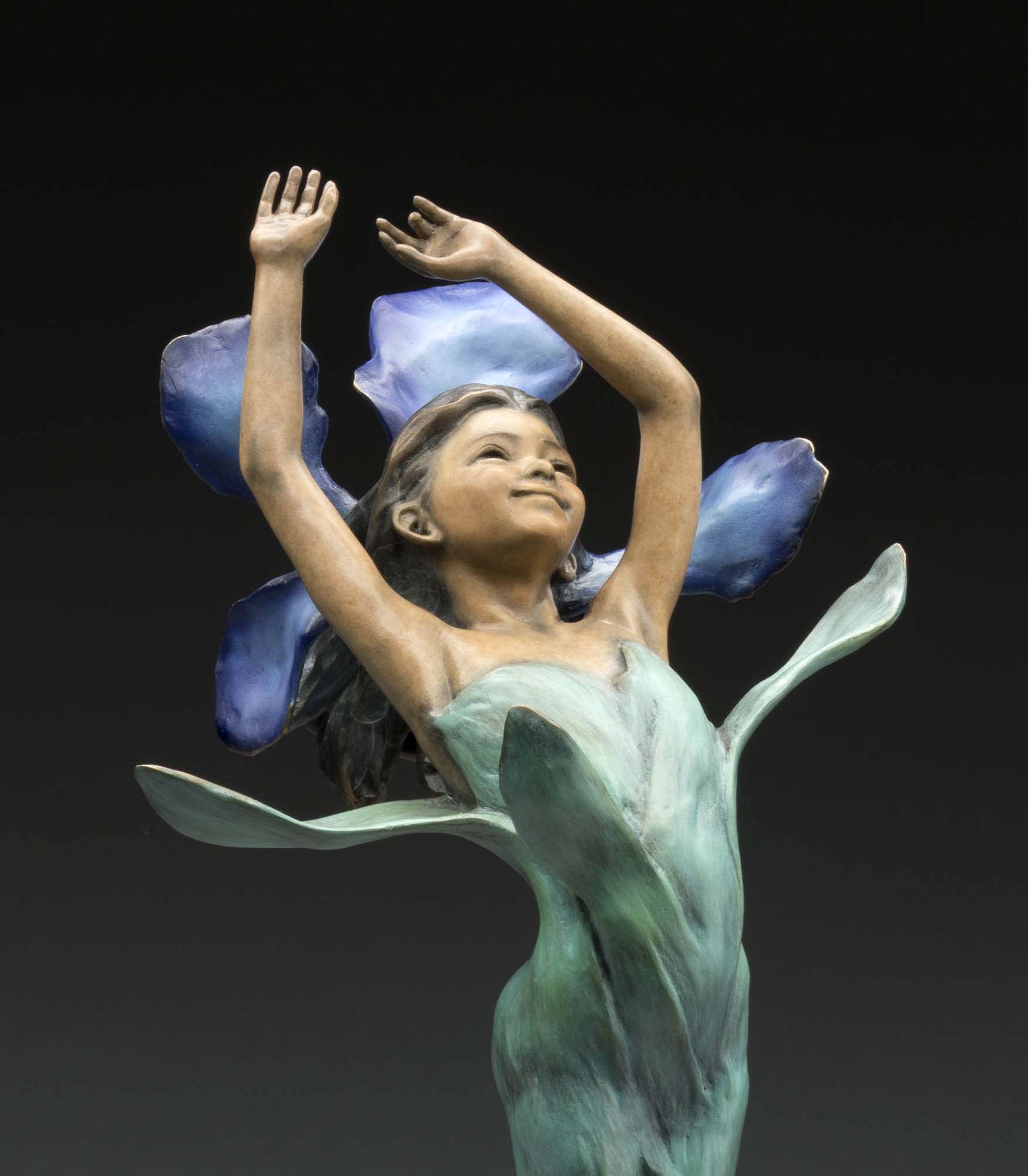 Bloom Mini Close Frontal View by Angela Mia