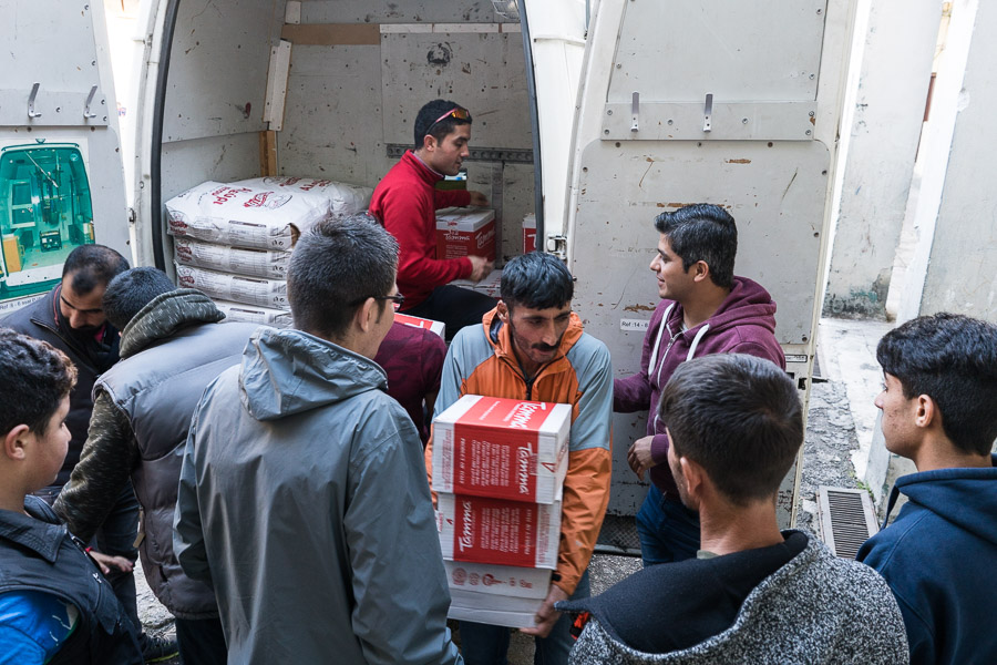 Le 31 juillet 2017, sous pression de l'&eacute;tat turc, le gouvernement grec a d&eacute;cid&eacute; de se d&eacute;sengager compl&egrave;tement du camp et de stopper toute aide. La croix rouge hell&egrave;ne qui y avait des locaux a quitt&eacute; le camp, et plus aucune officielle n'y arrive. Les seules aides viennent d'activistes, de l'&eacute;glise, de personnes solidaires...