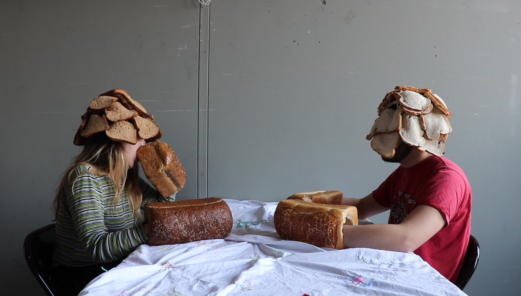 Filmstill from Breadpeople, 2019, Video 8:21min. (Press image to get re-directed to the video)
