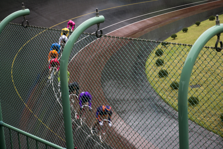 he's going for distance, he's going for speed // tachikawa