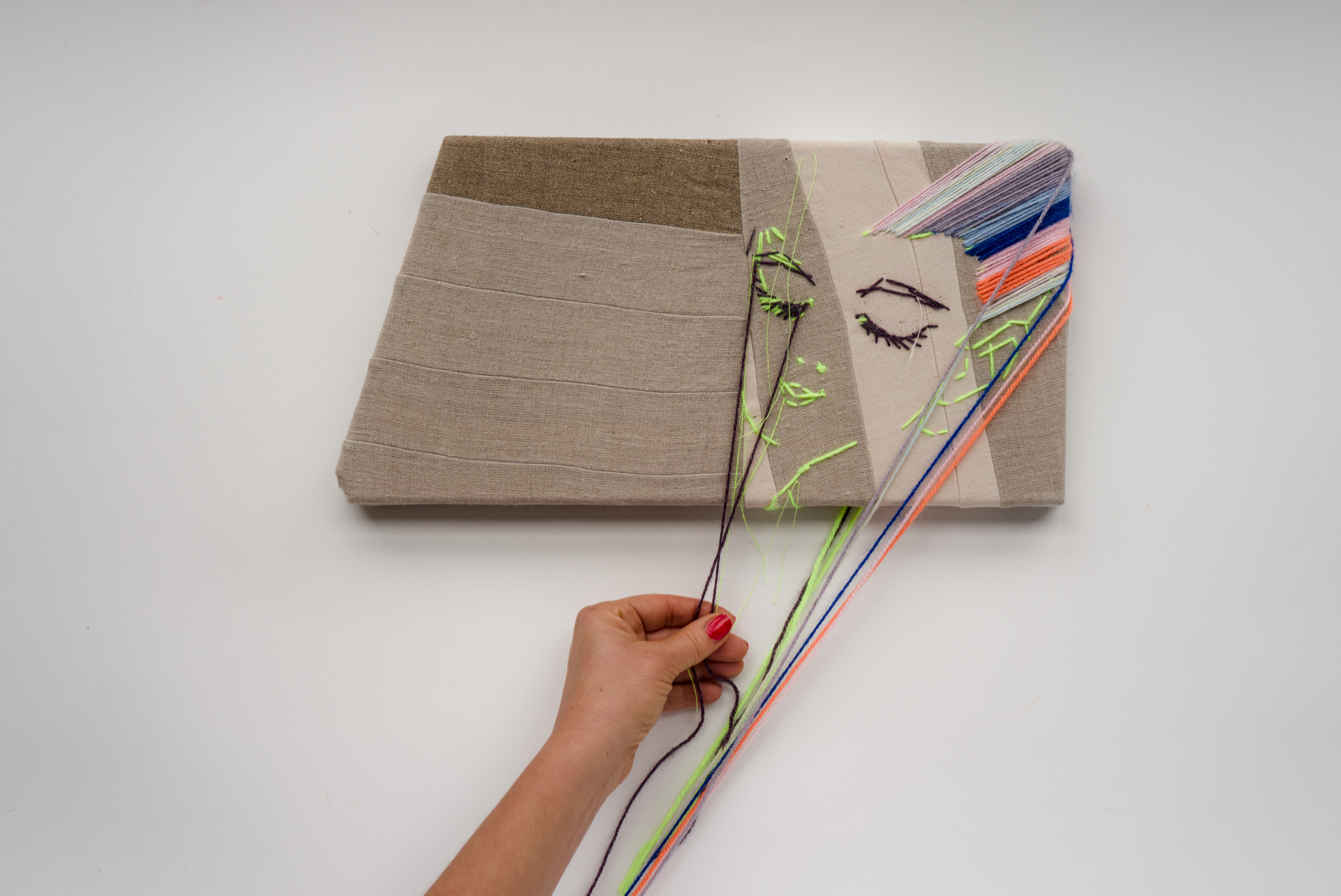 Untitled / 21&times;41 cm / embroidery on canvas