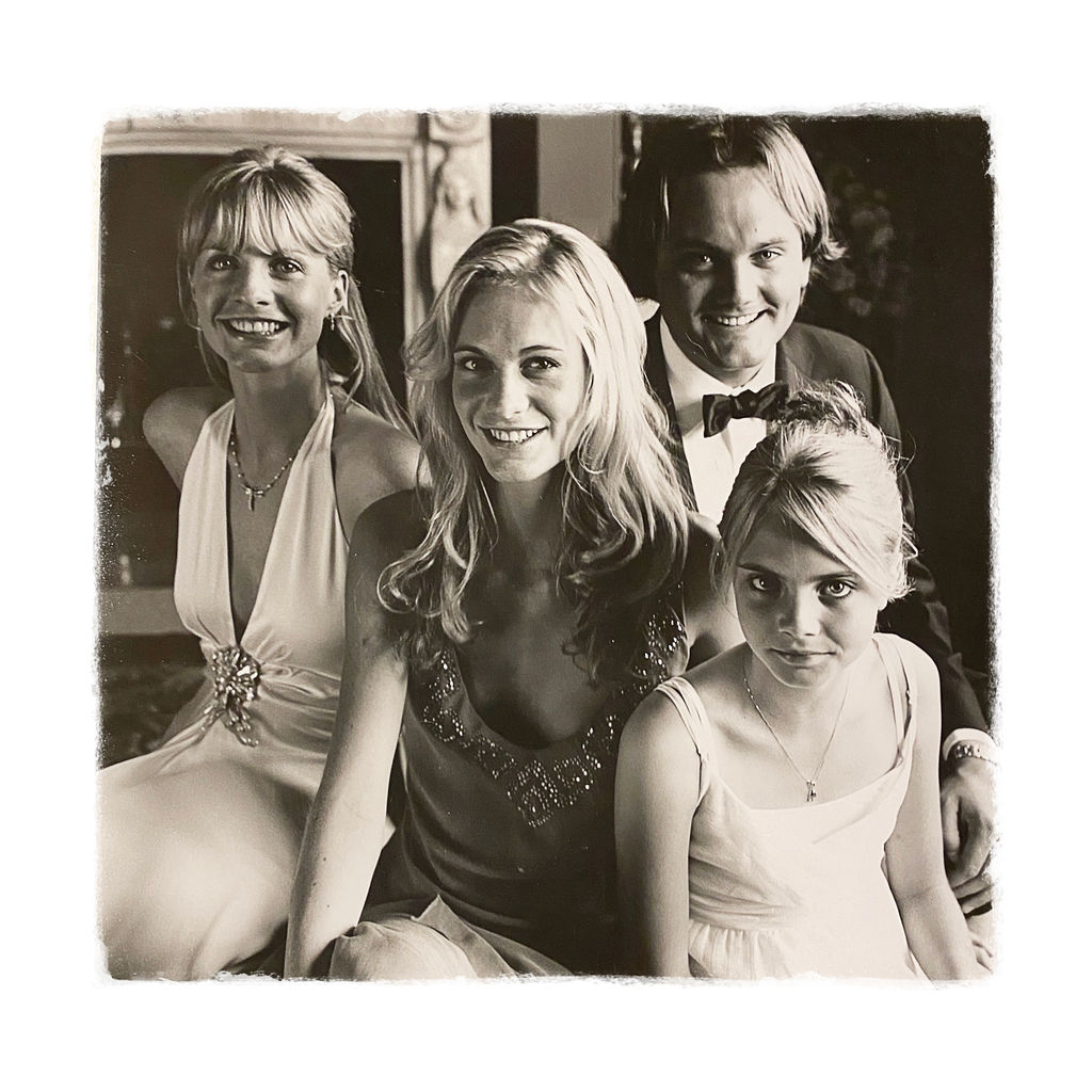 Cara Delevingne & Siblings