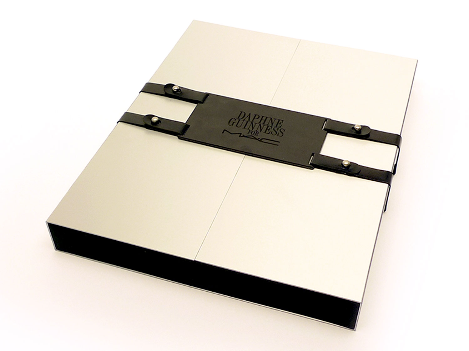 Daphne Guinness collection - editor / VIP special gift package