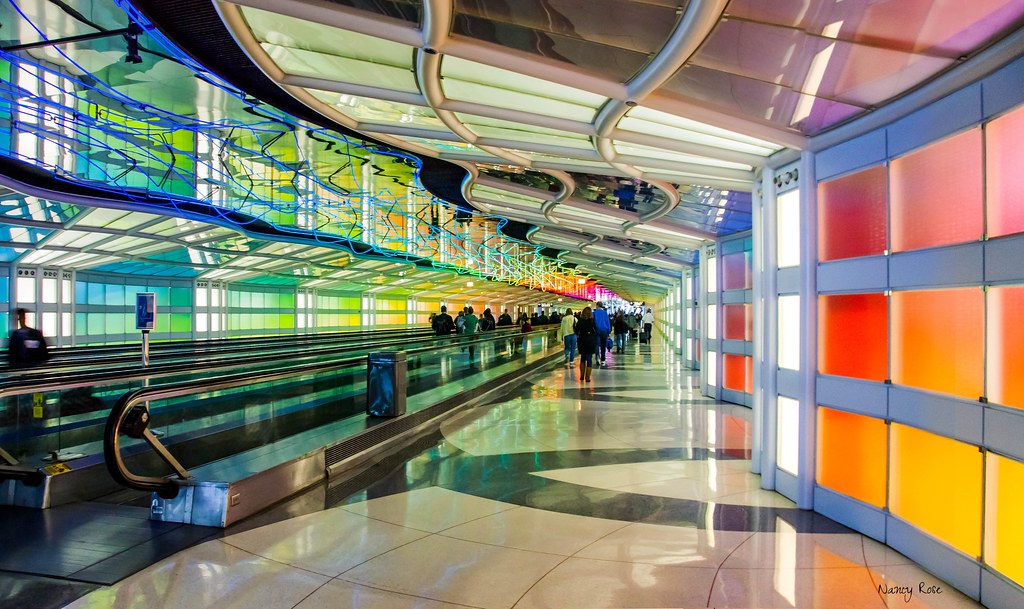 airport walking conveyor belt