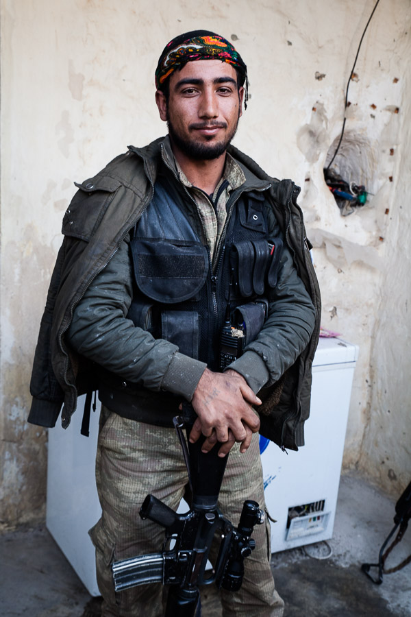 PKK or YPG fighter in Shengal