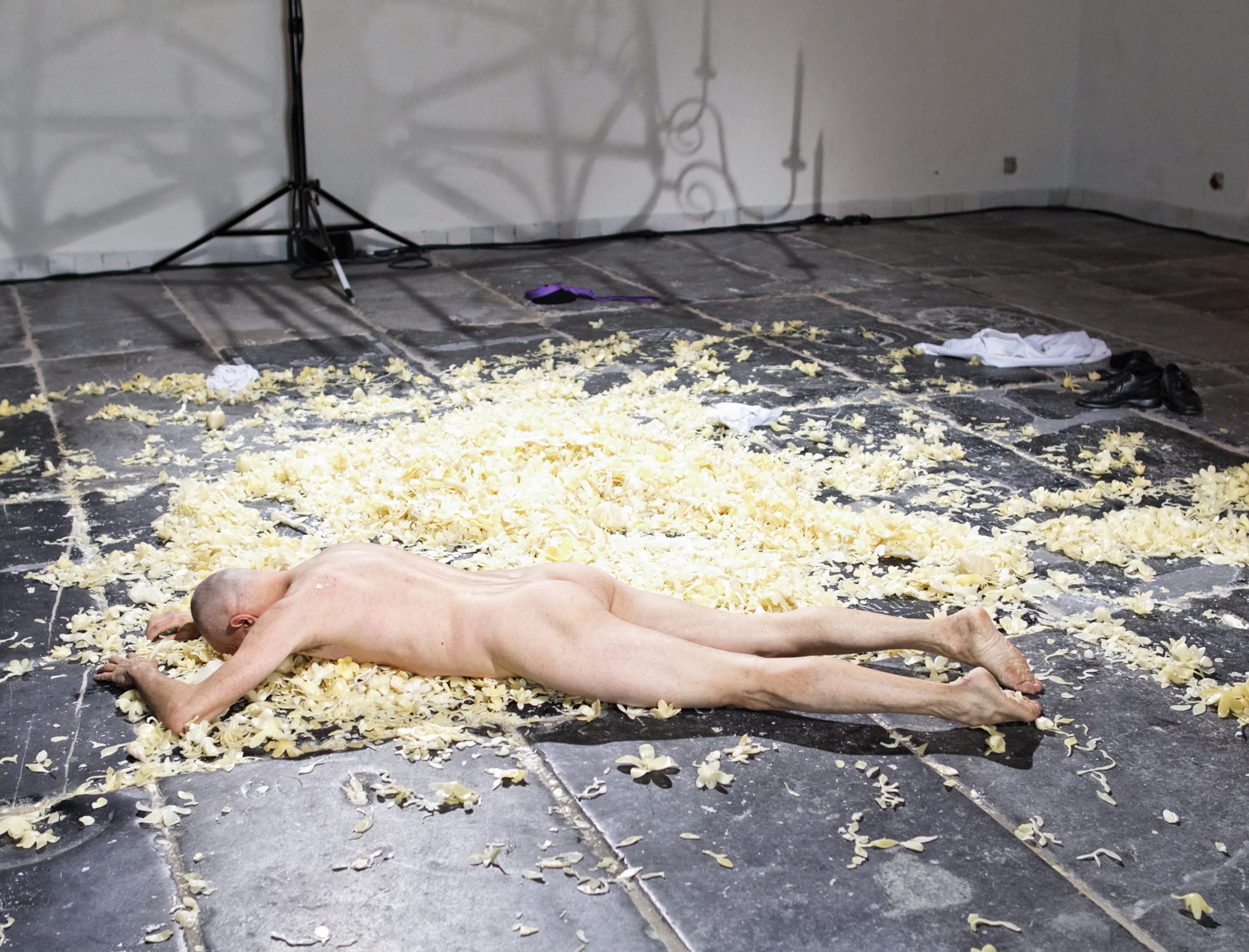  Walking on Flowers, 2011 . FLAM -MuseumNacht11 . Performance at Oude Kerk Amsterdam, The Netherlands