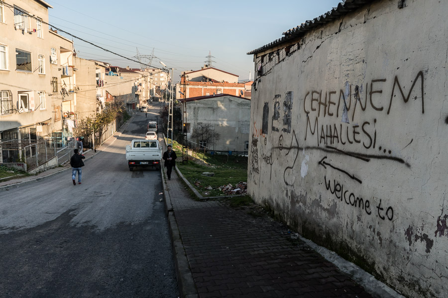 Istanbul, quartier de Bayramtepe. "Bienvenue en enfer".