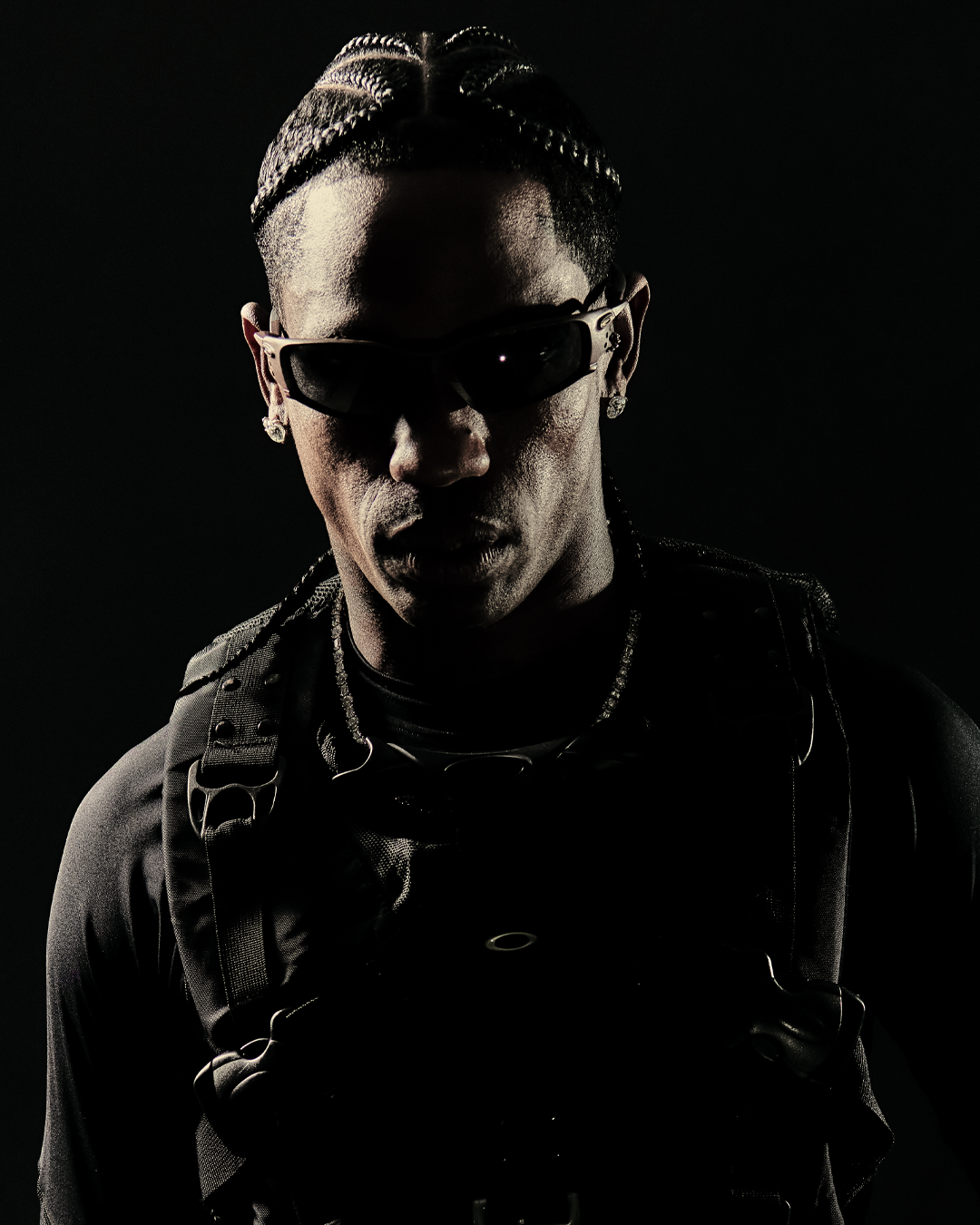 05 AGO — OAKLEY: DE LA TECNOLOGÍA AL STREETWEAR DE CULTO