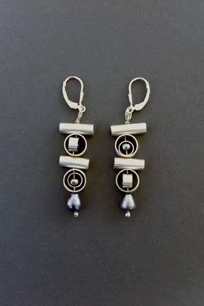 Circle of Pearls (Long)  