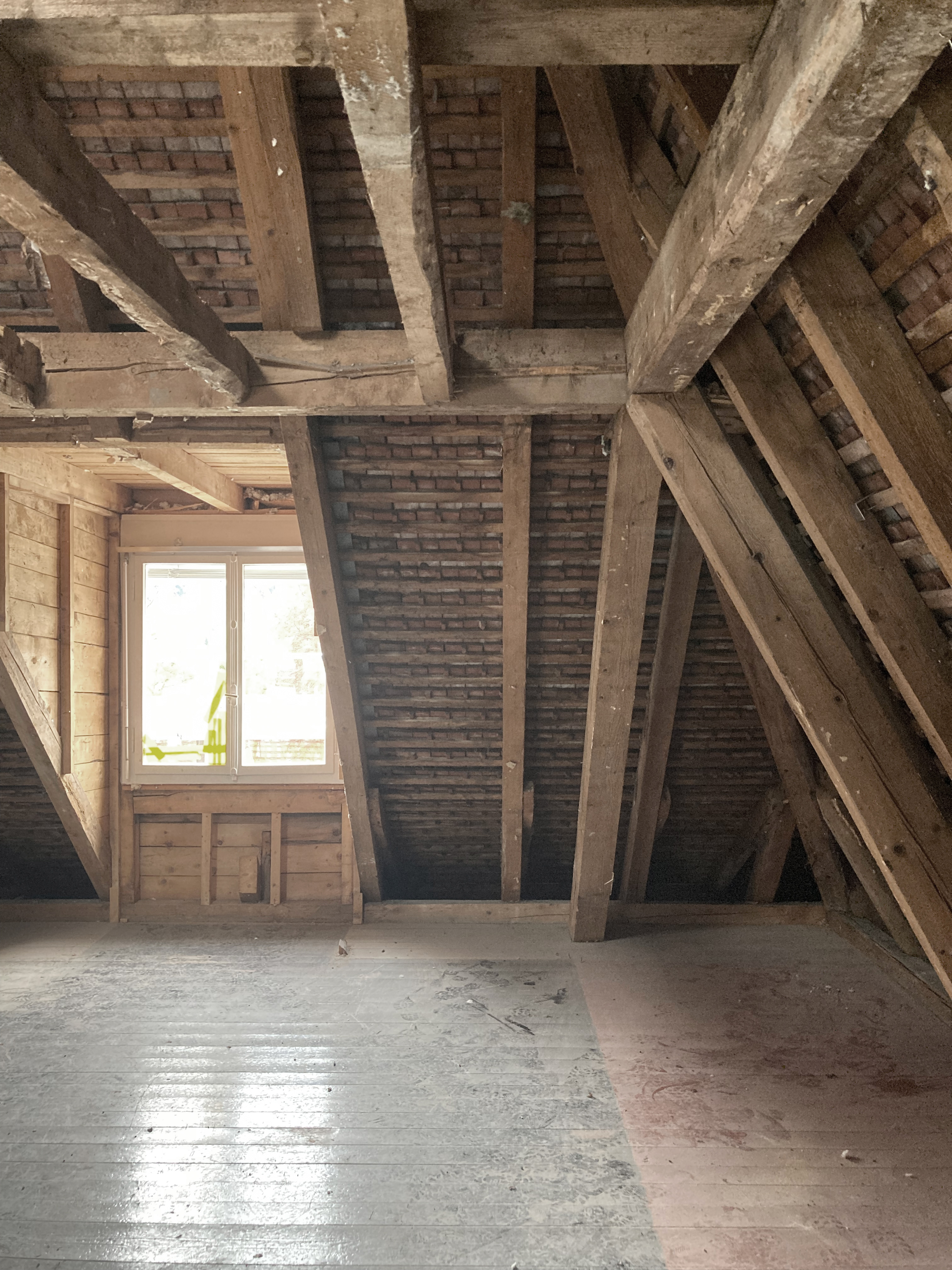 17.4.23 - Rückbau im Dachgeschoss - Arist + Residency Weesen, SG