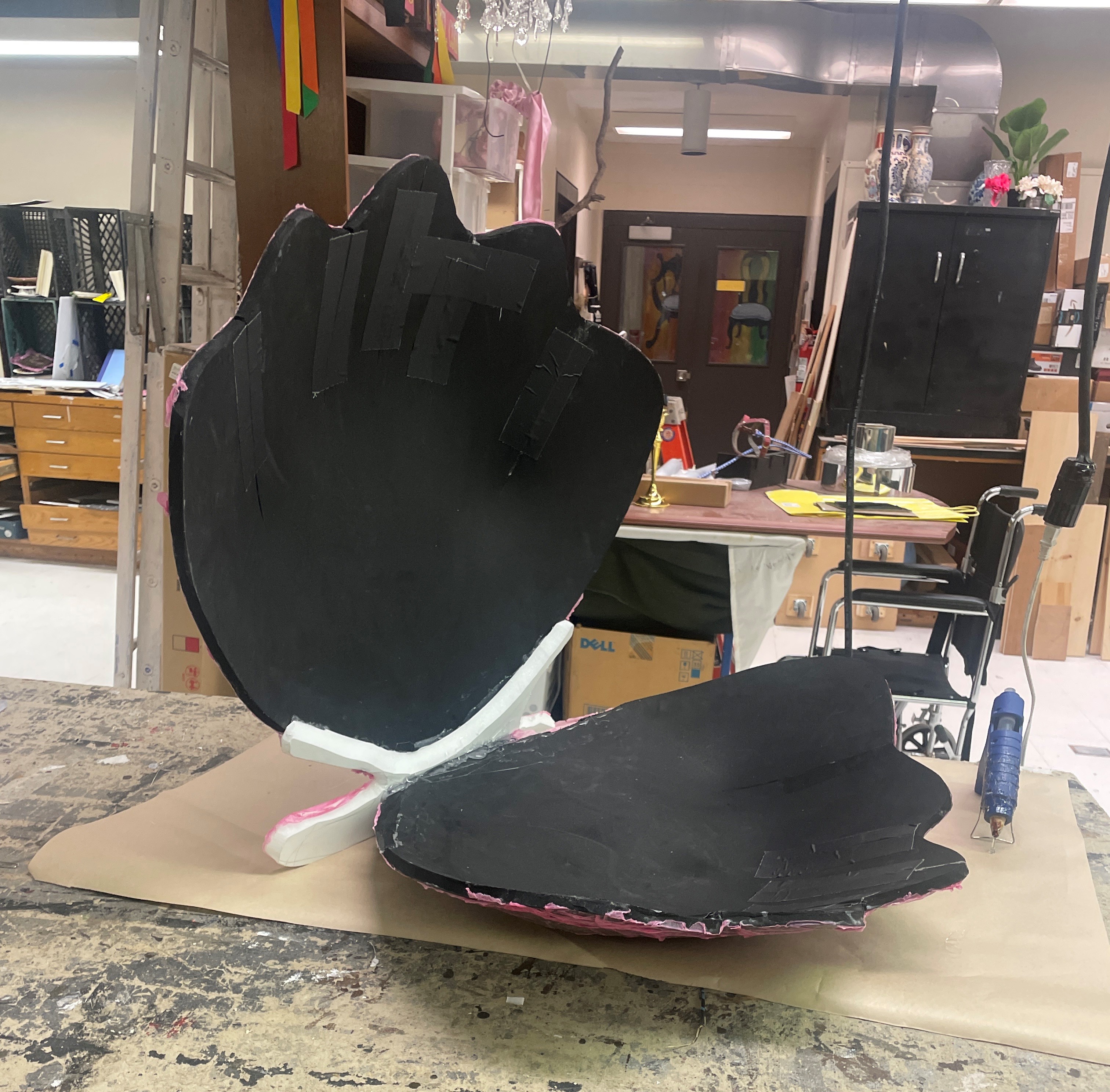 Attaching the top and bottom shell together