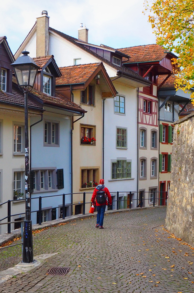 Heimw&auml;rts, durch die Mitte.