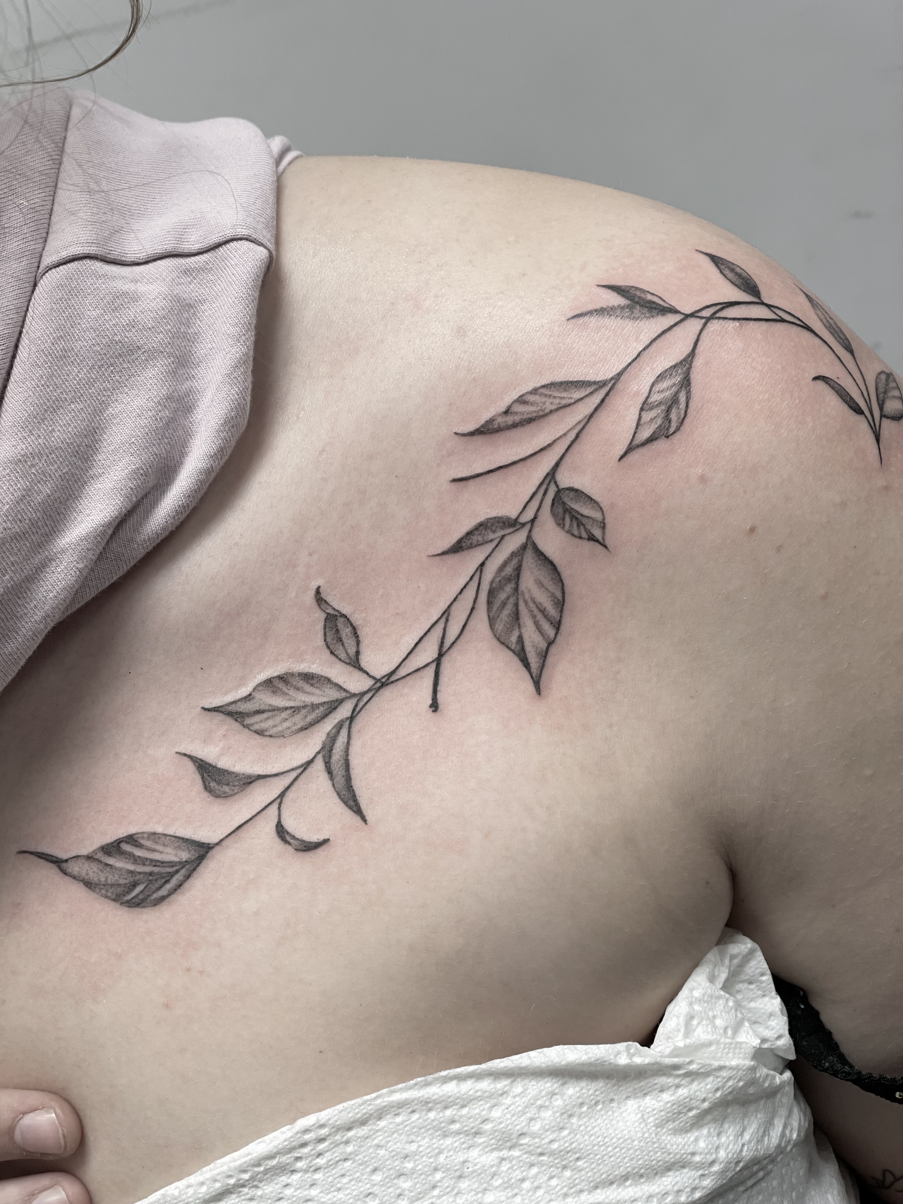 Start on a back piece Black and grey shade tattoo Realism tattoo Sparrow  with vintage flowers tattoo Vi  Vintage flower tattoo Tattoos Vintage  style tattoos