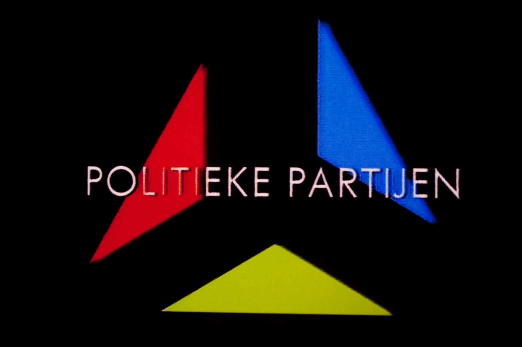 Dan volgt nu een programma in de zendtijd voor politieke partijen