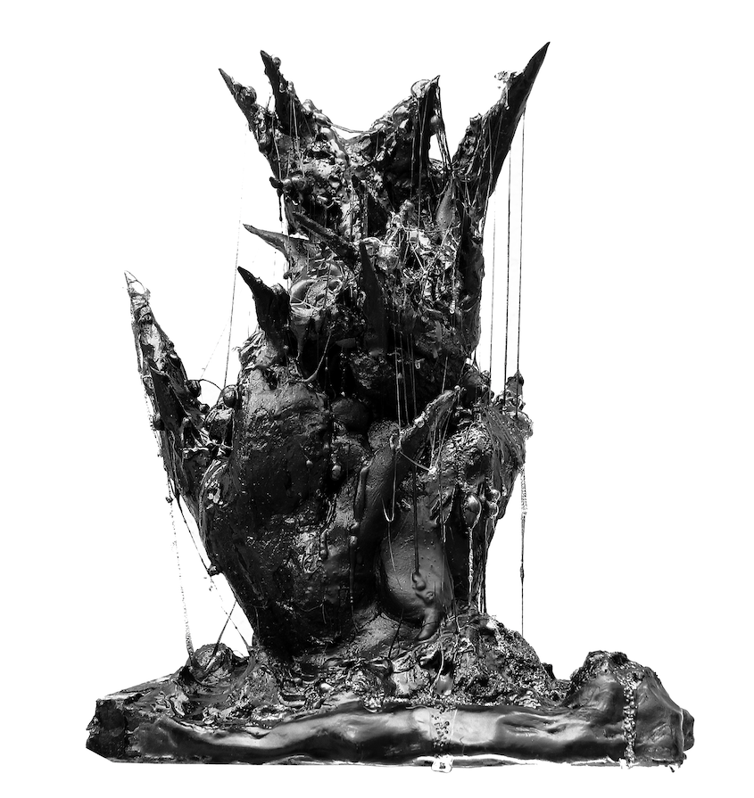 Coronación, 2022 -35x27x20 cm - Clay, silicone, and resin on wood