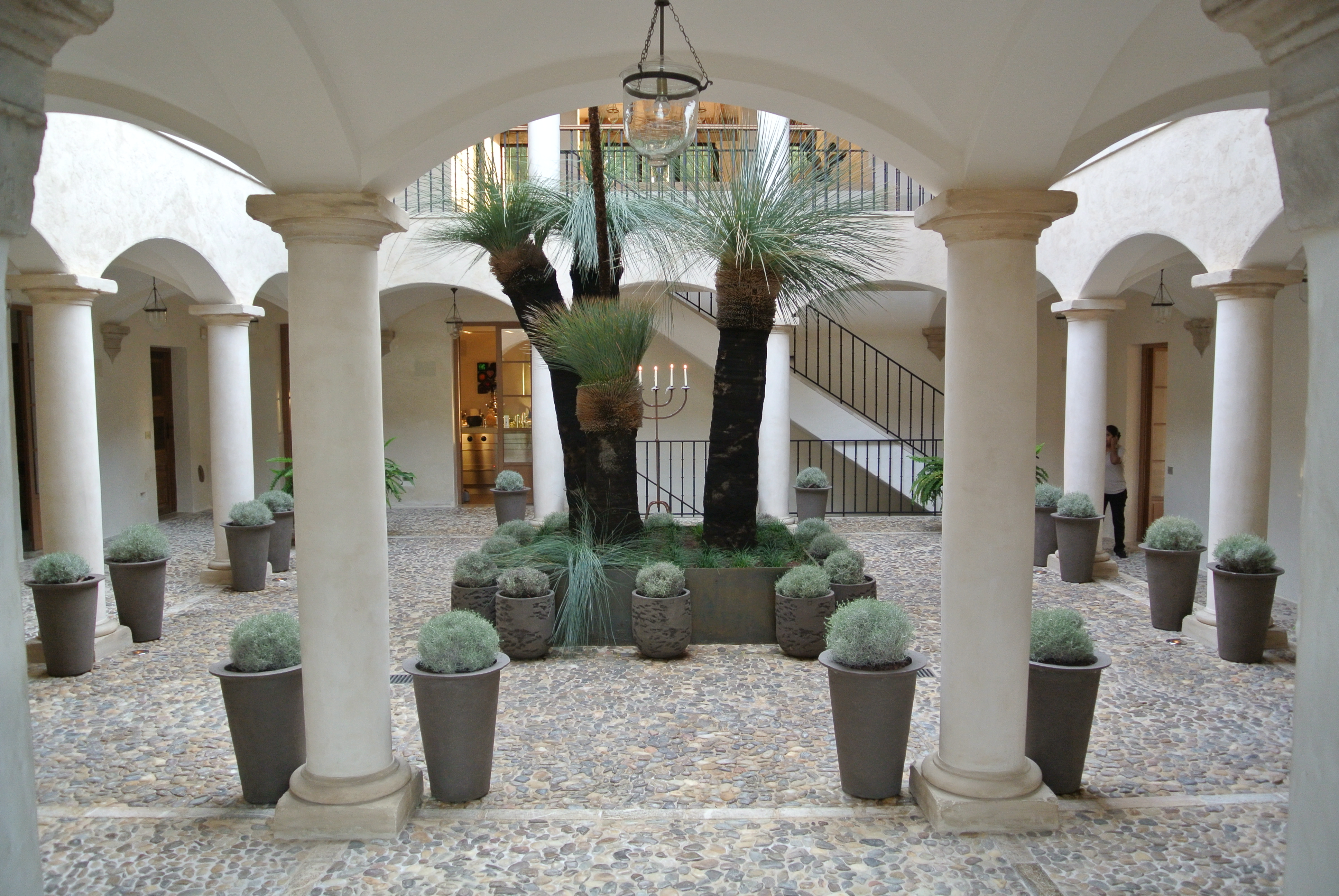 2/3 - Courtyard.