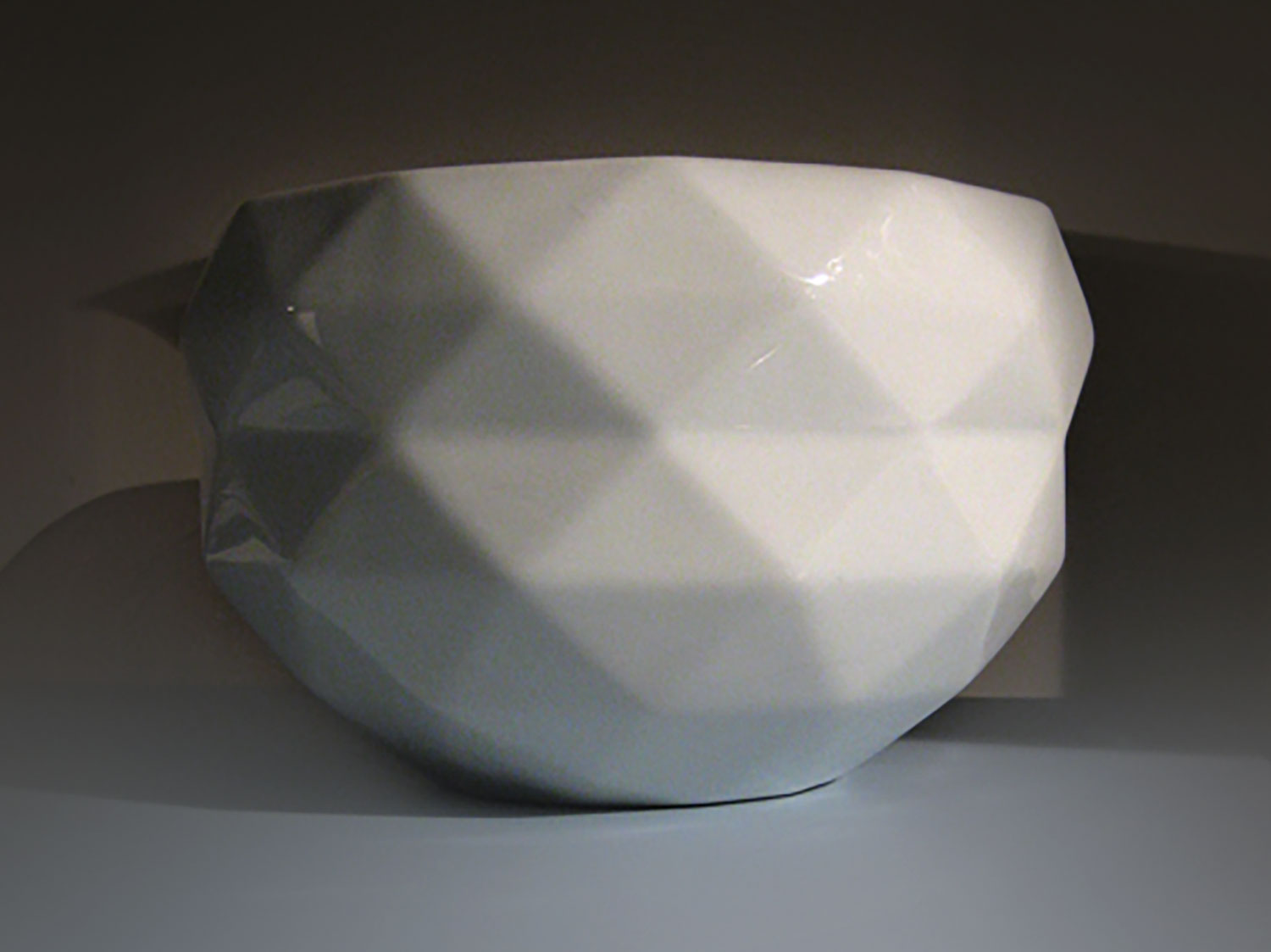 Bowl in porcelain