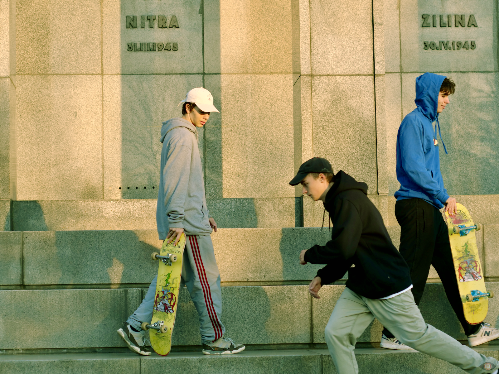 Skaters at Slavín