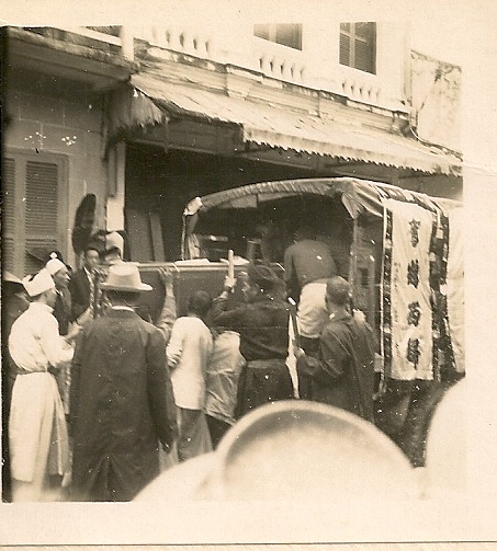 00857 Buddhist Funeral, Osaka, Japan 1973
