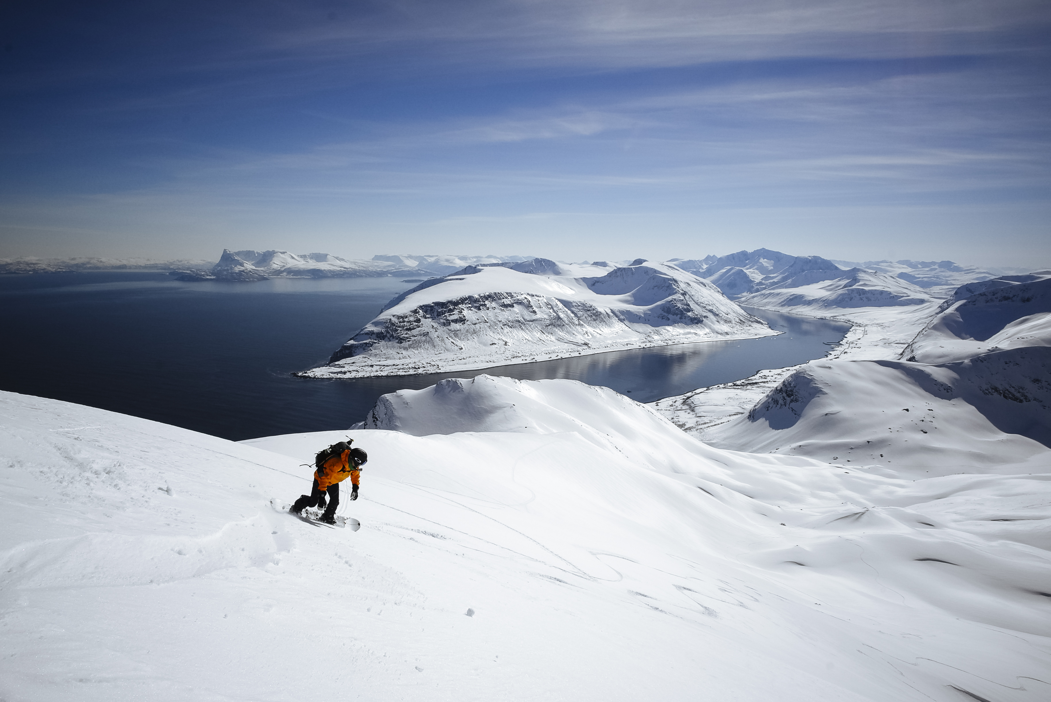 Pure summit-to-sea on Arnøya