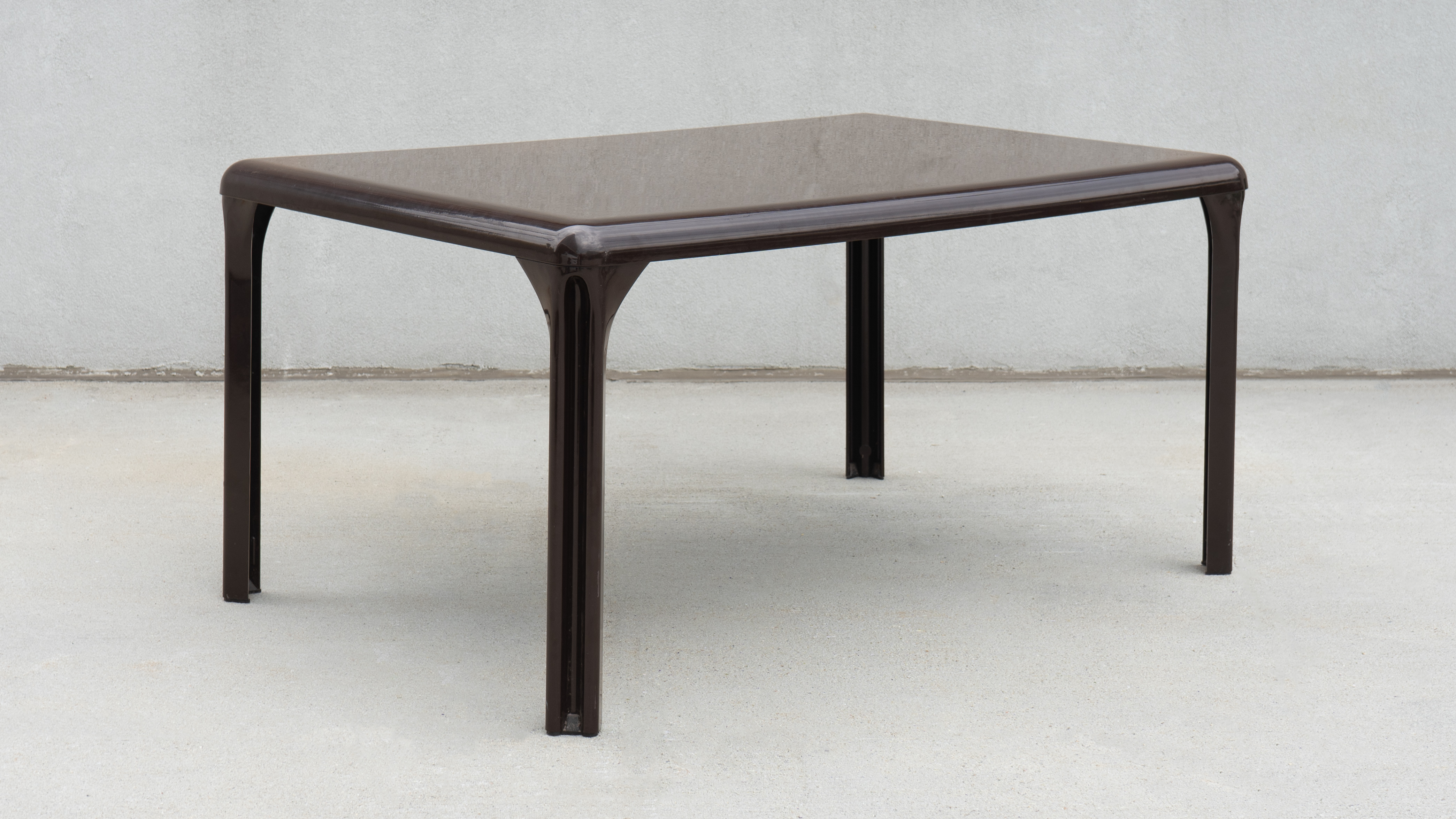 Stadio 150 table for sale Artemide Vico Magistretti sweeter fat rare space age furniture for sale 1970s furniture rental New York City Brooklyn