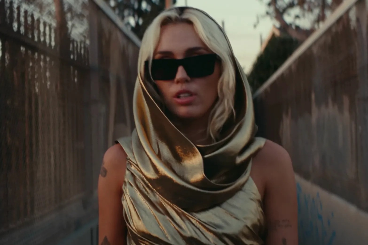 FLOWERS (2023), MUSIC VIDEO