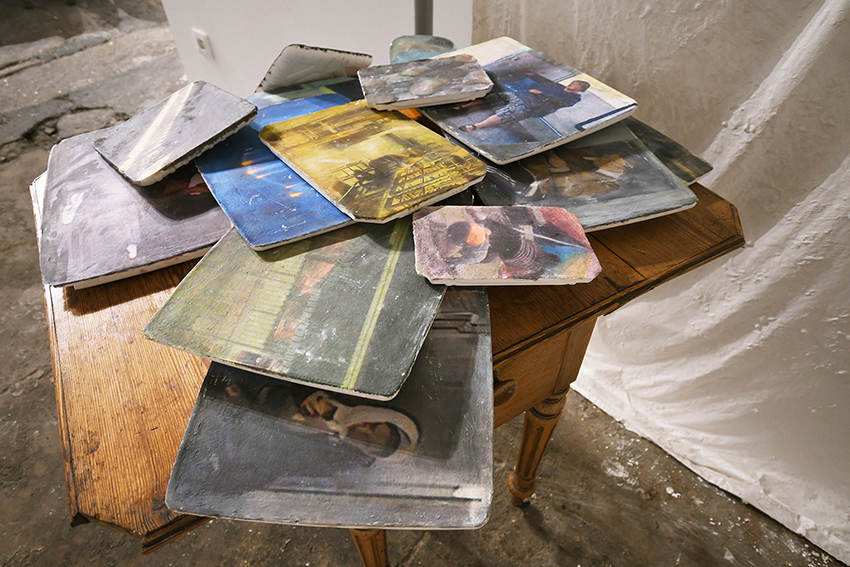 Groundhog dog, 2021, variable dimensions, variable dimensions, metal, old wood furniture, folding bed, plaster, sheets, set of oil paintings on plaster