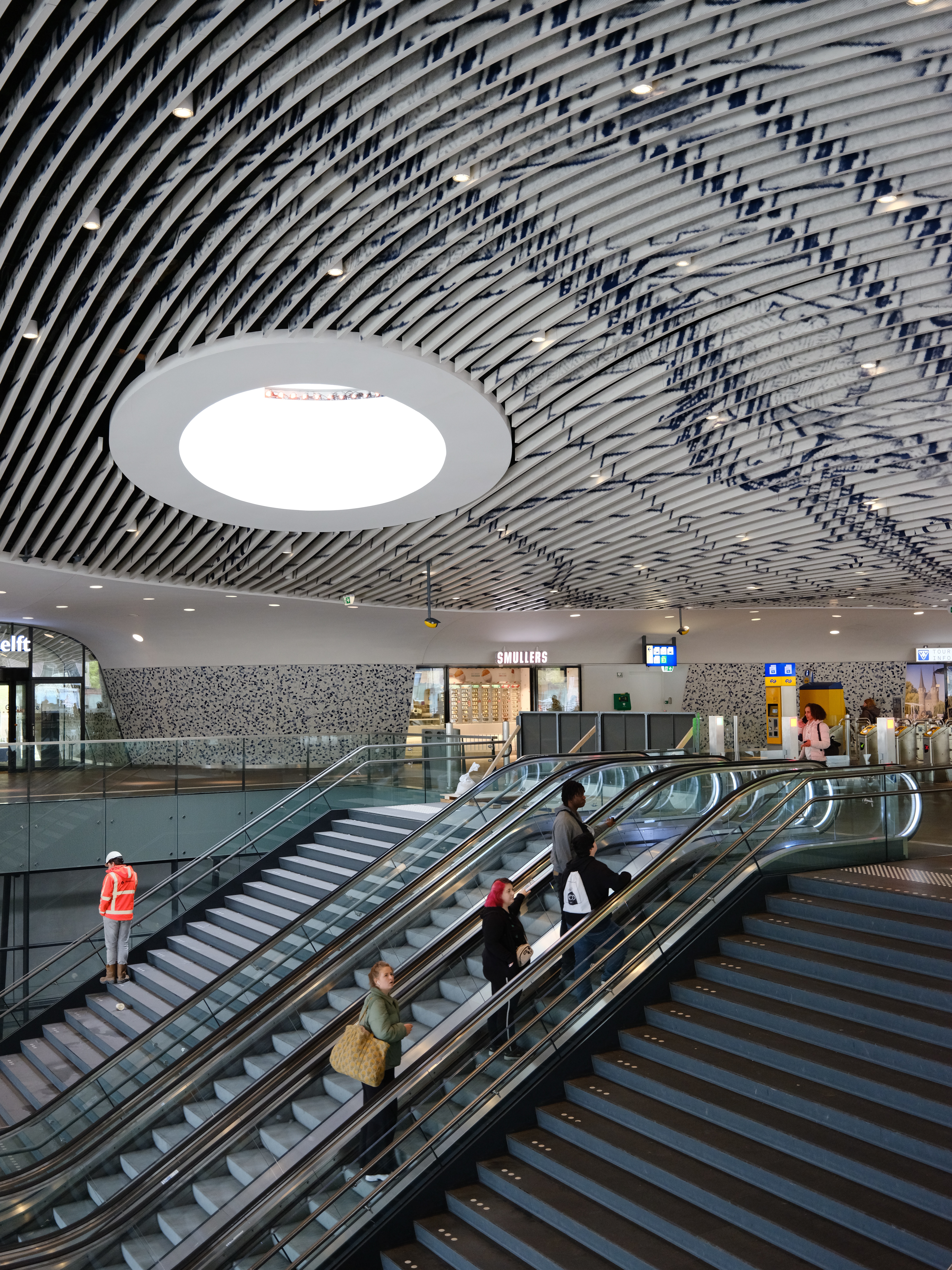 Delft central station - Interior