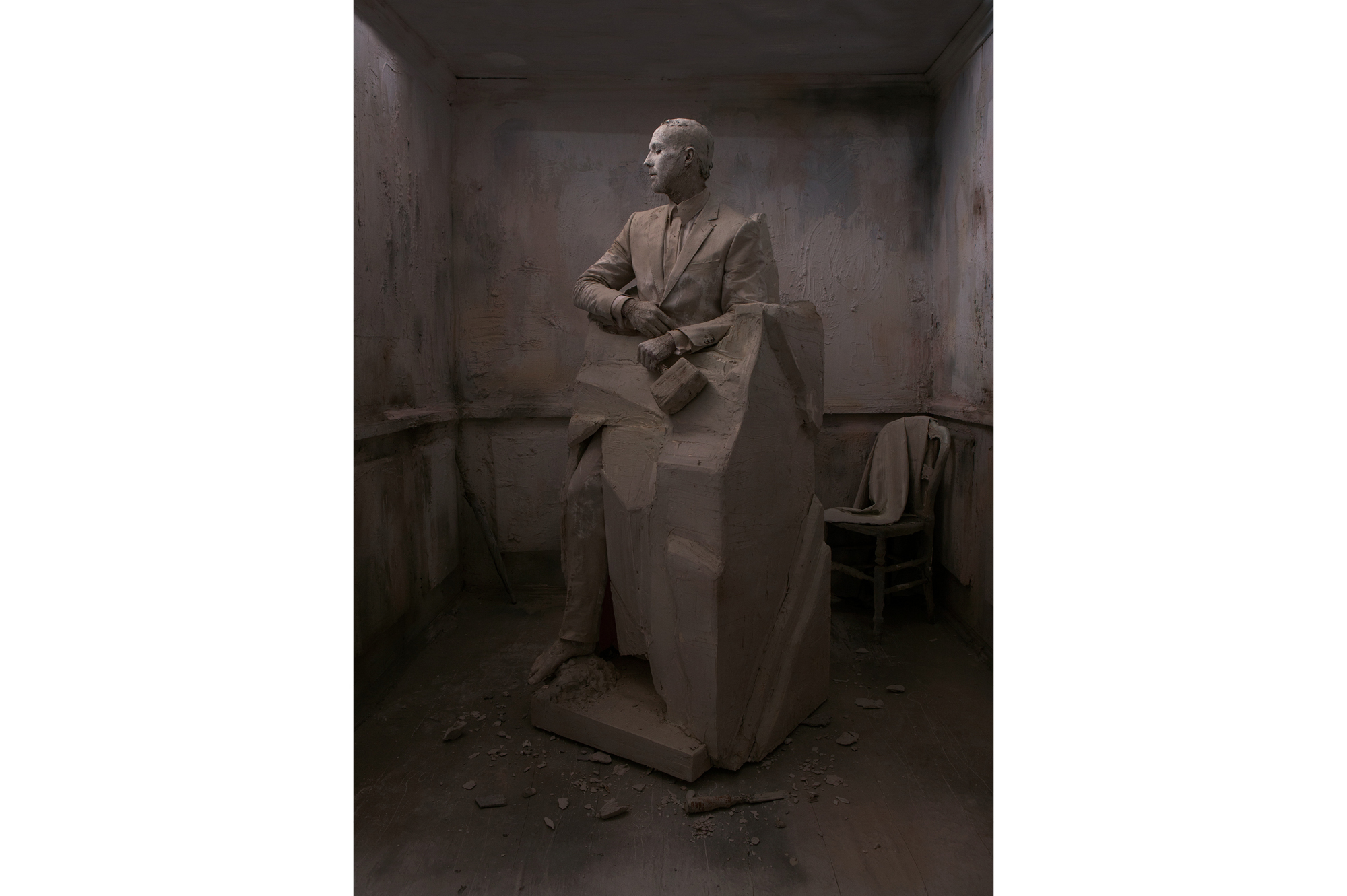 The Sculptor, mai 2016, Café Costume