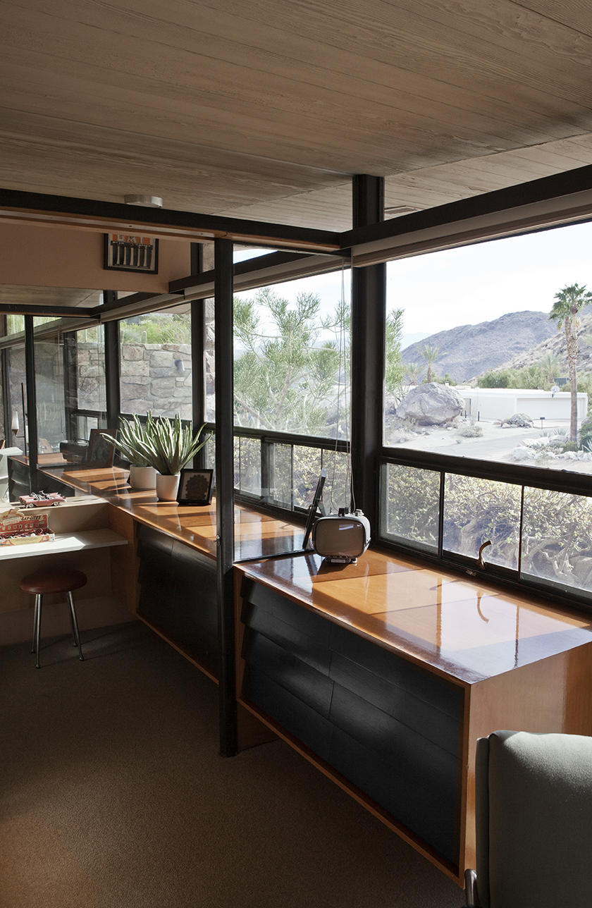 PHOTOGRAPHY RAF STUDIO FOR FROG MAGAZINE PALM SPRINGS