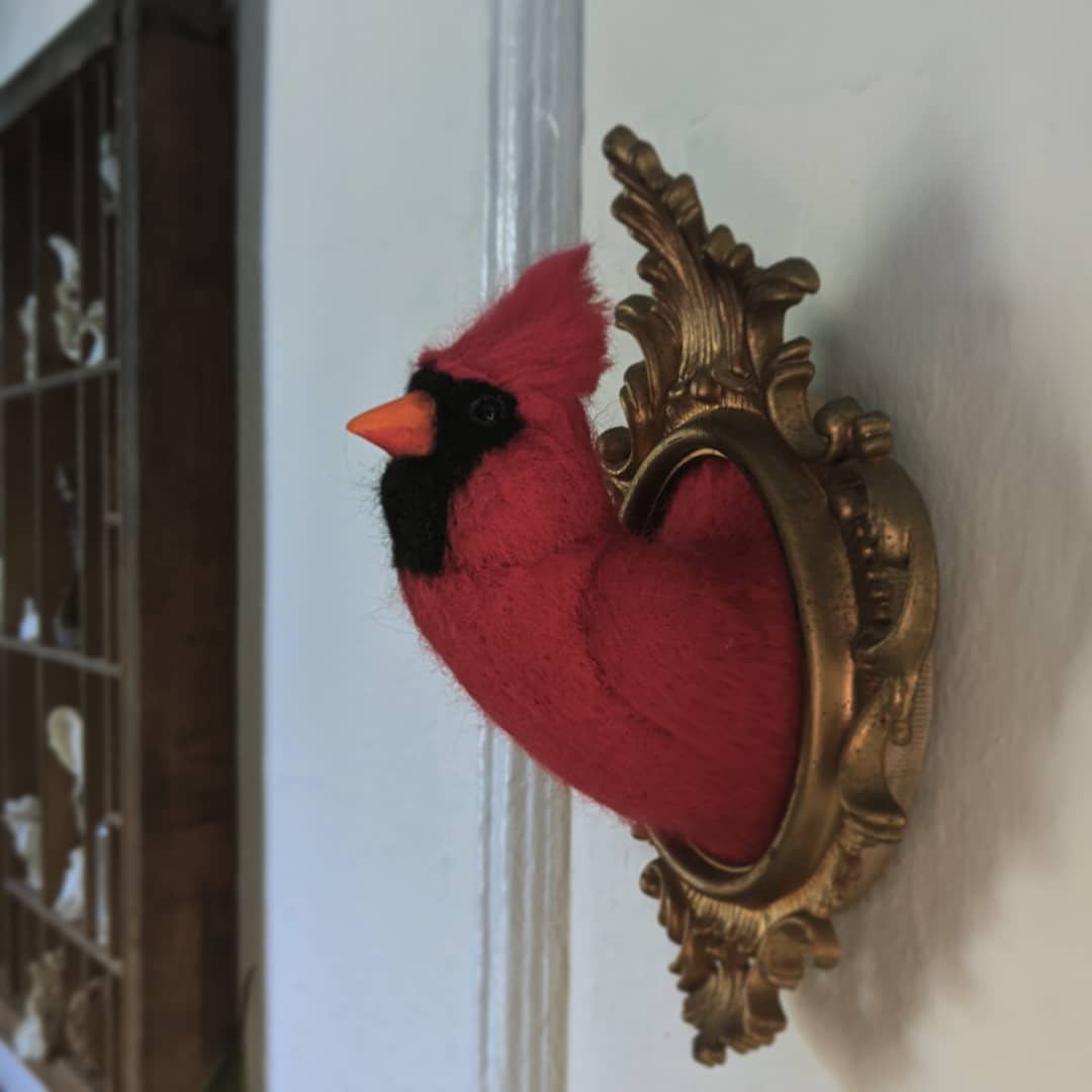 Northern CardinalNeedle felted wool faux taxidermy3"x4"2021SOLD