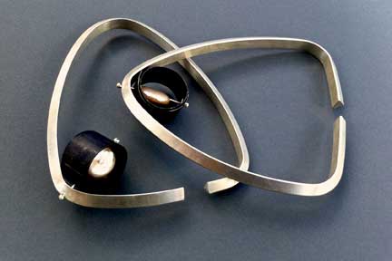Tri-Angular 01, Bracelets 