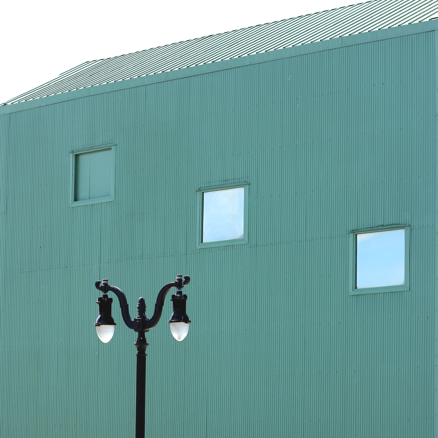 building on atlantic city boardwalk