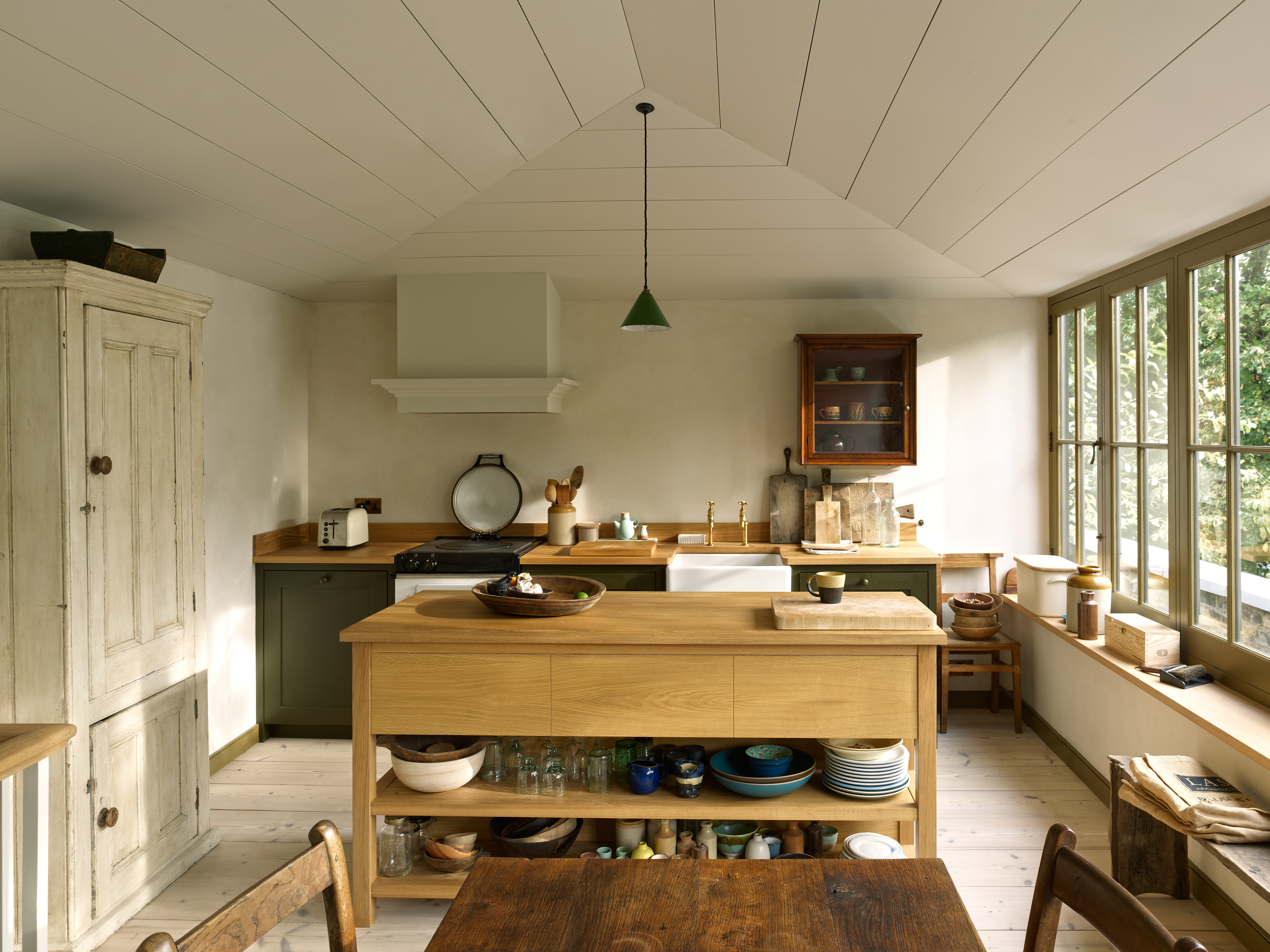 PRIVATE RESIDENCE • LONDON