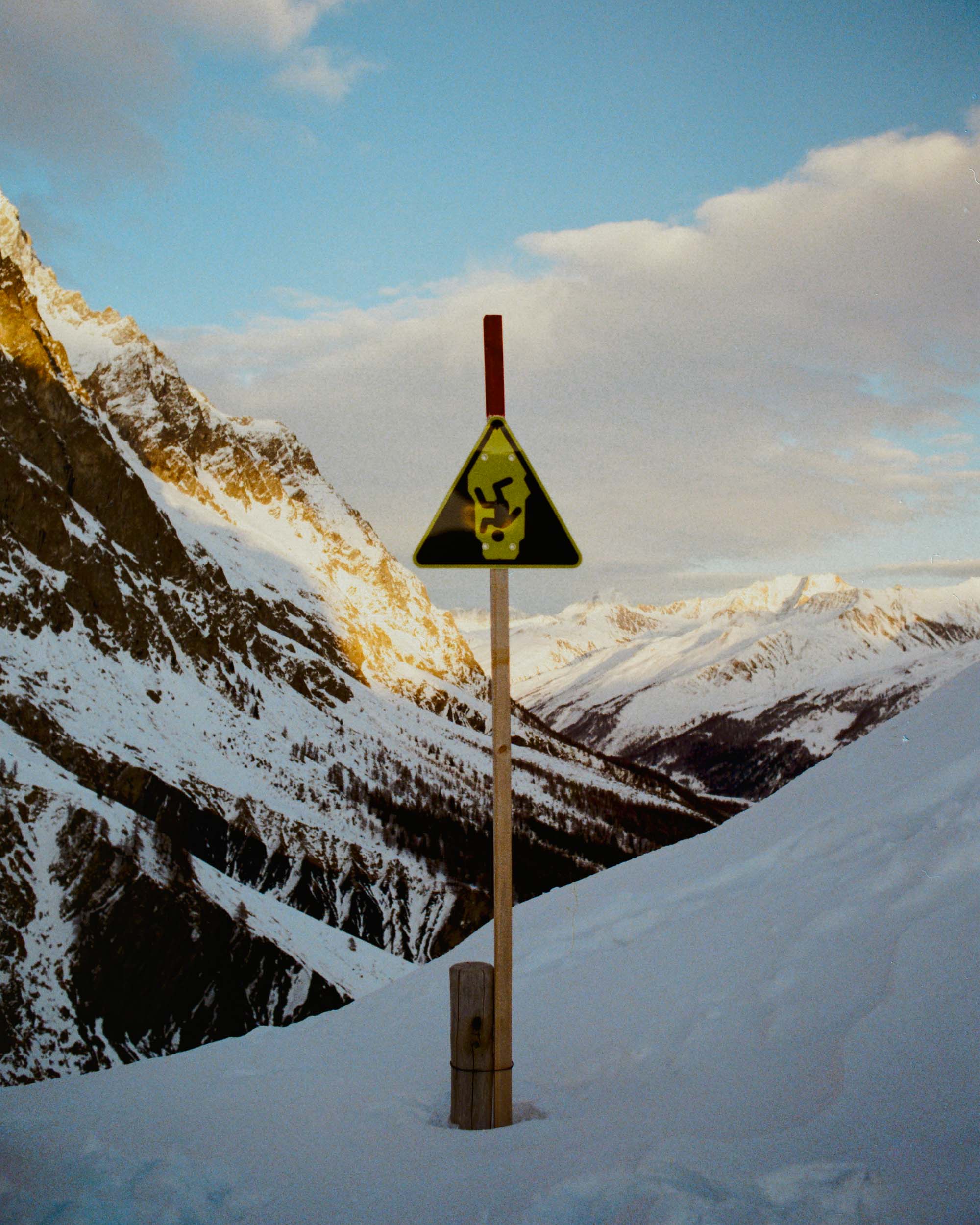 Domingo_Nardulli_Mountain_Postcards