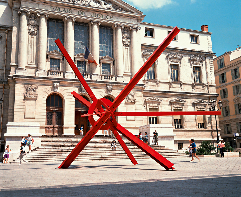New Star, 1987 Steel 29' 3" x 34' x 39' 3" Collection of Stiftung Kunst und Kultur des Landes Nordrhein-Westfalen, Düsseldorf, Germany. Photograph ©George Bellamy.