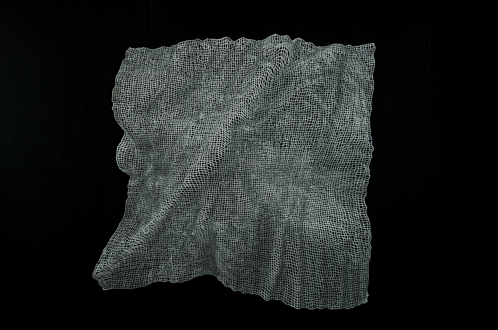Approach in Gray, Hand woven cotton, stained with inks and pigments / Coton tissé à la main et teint à l’encre et aux pigments59” x 61” 