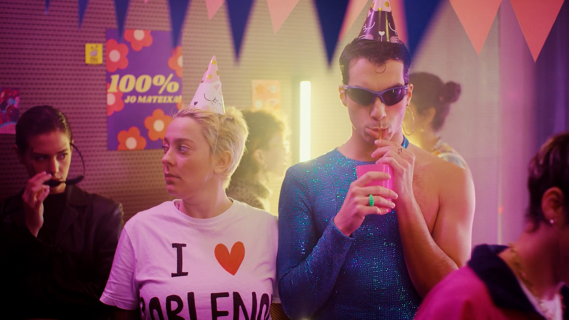 Súper Lesbiana - Svetlana + Ari Llobet