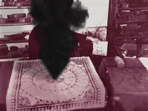 "." gif